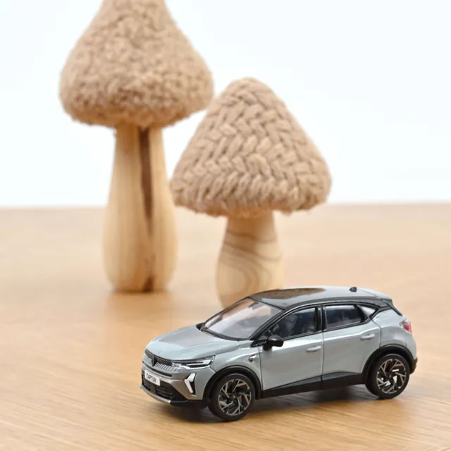 norev-renault-captur-esprit-alpine-2024-modellino-auto-1-43-grigio-rafale-e-nero image 1