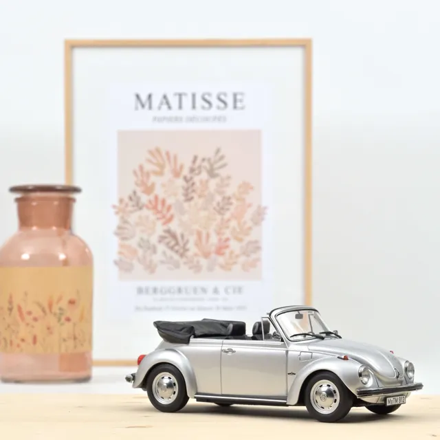 norev-vw-1303-cabriolet-1973-argent-1-18-modellino-die-cast image 1