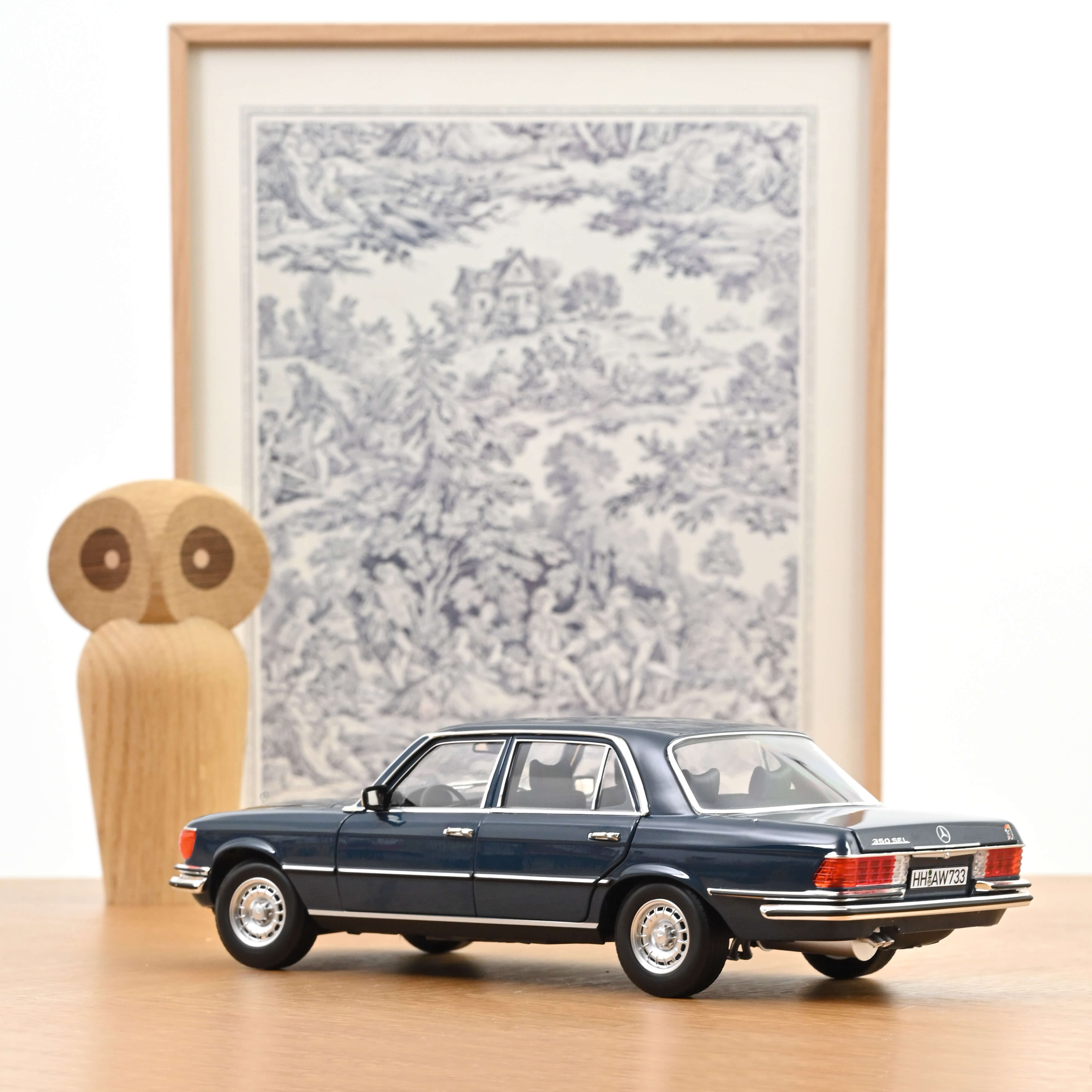 norev-mercedes-benz-350-sel-1979-blu-hansa-1-18 image 3