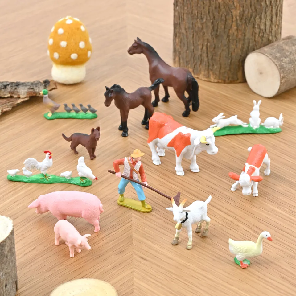 norev-set-fattoria-con-contadino-e-animali-figurines-1-43 image 1