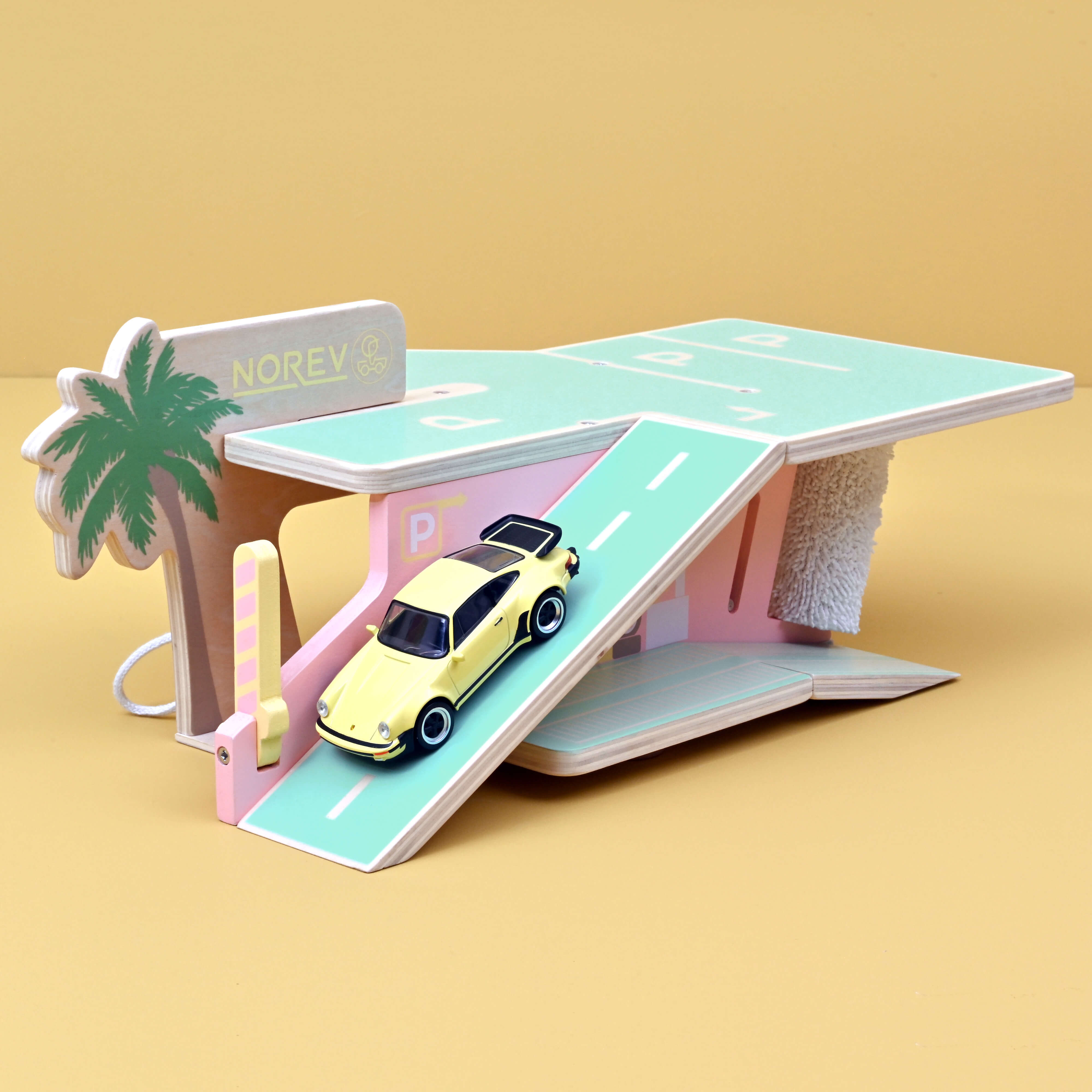 norev-stazione-di-servizio-palm-springs-in-legno-porsche-911-turbo-gialla-jet-ca image 3