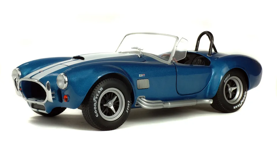 solido-shelby-cobra-427-s-c-1965-blu-metallizzato-auto-1-18 image 1