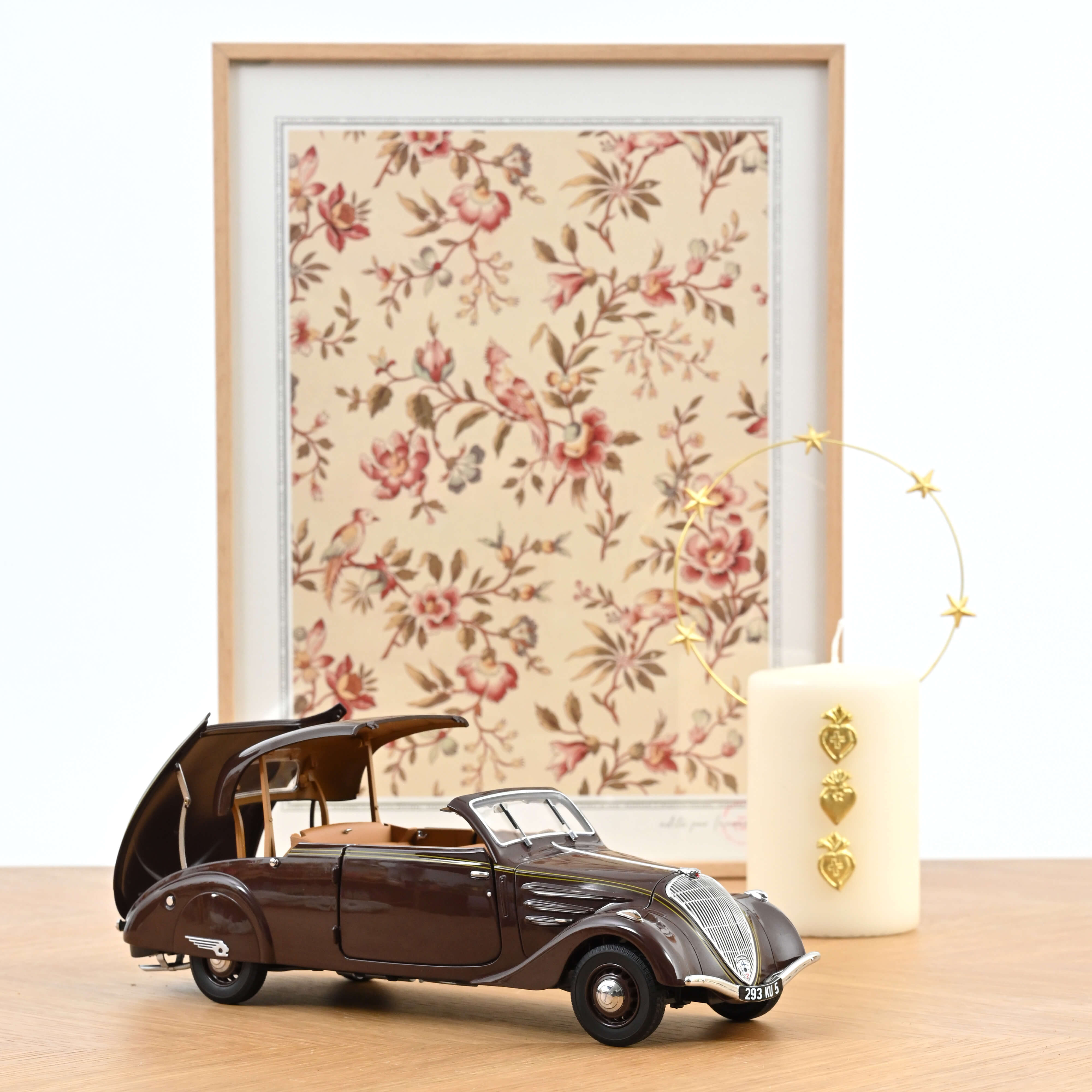 norev-peugeot-402-eclipse-1937-chocolat-cabrio-tetto-retrattile-1-18 image 2