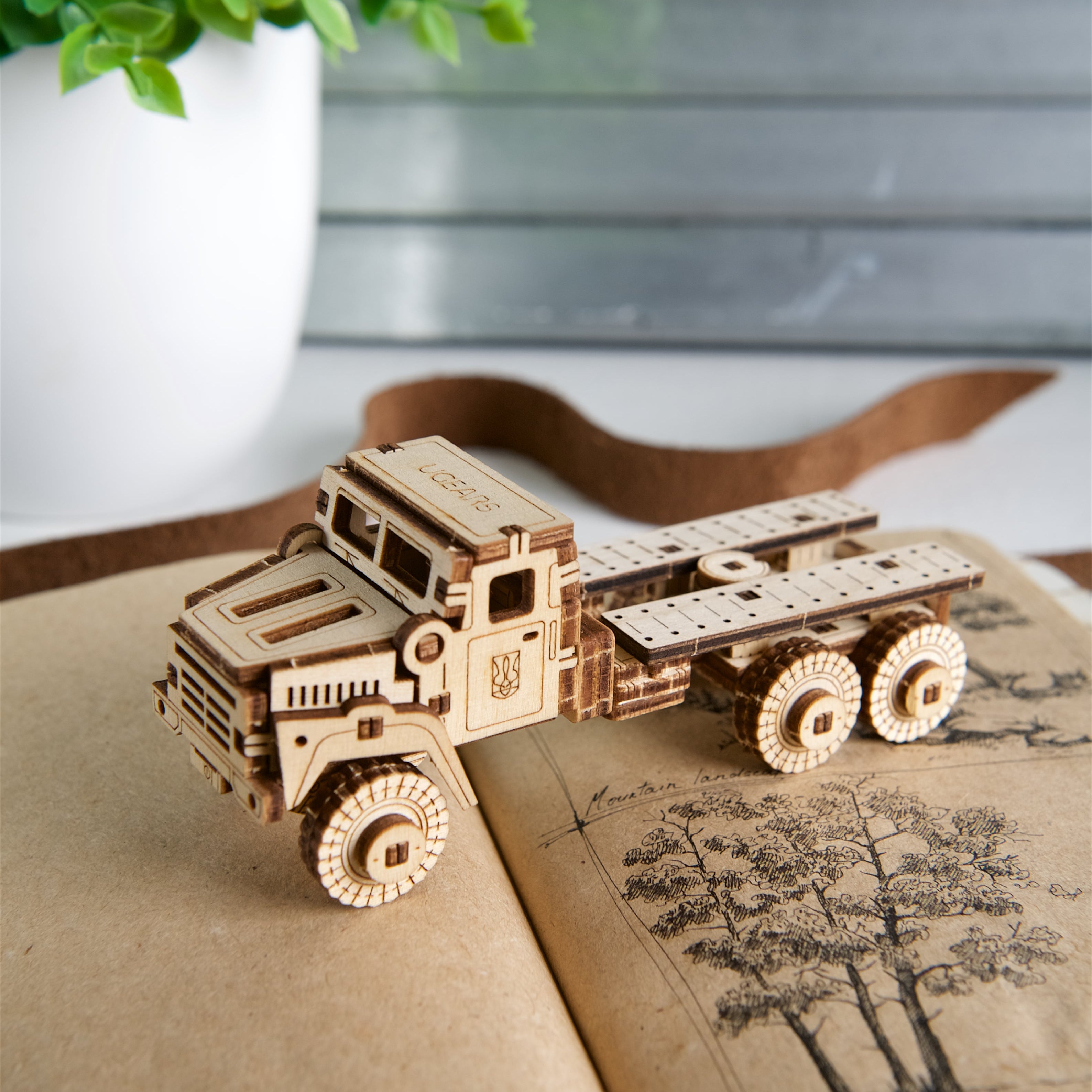 ugears-military-truck-camion-militare-in-legno image 7