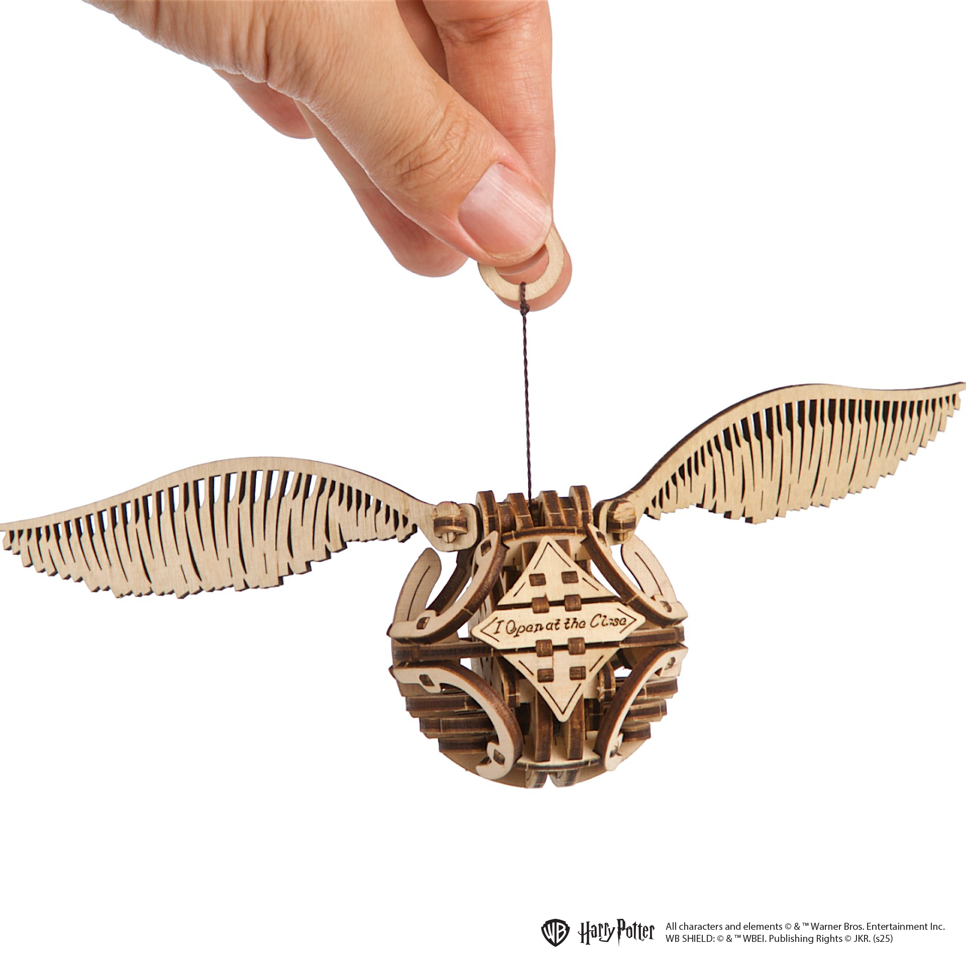 ugears-golden-snitch-boccino-d-oro-harry-potter-in-legno image 3