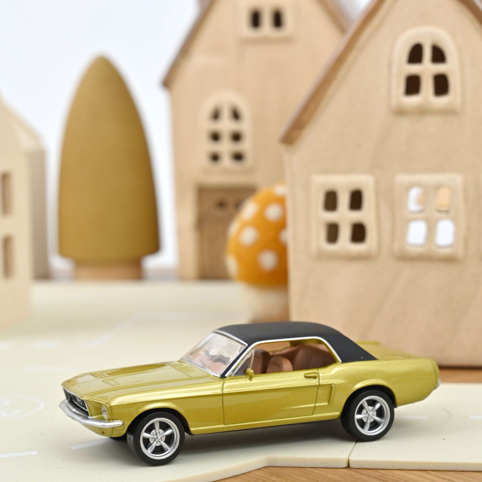 norev-ford-mustang-coup-1968-modellino-auto-1-43-jet-car-oro-lime-gold image 1