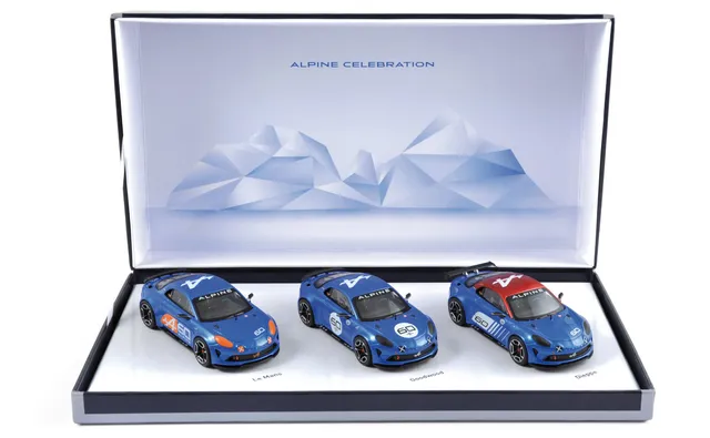 norev-coffret-alpine-celebration-2015-1-43-cofanetto-3-auto-edizione-500-pezzi image 1