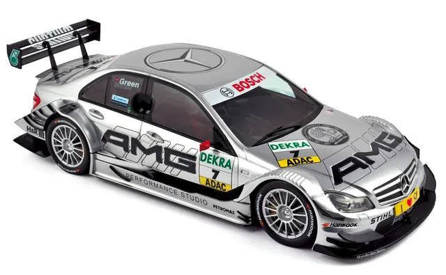norev-mercedes-benz-classe-c-dtm-2011-n-7-verde-modellino-1-18 image 1
