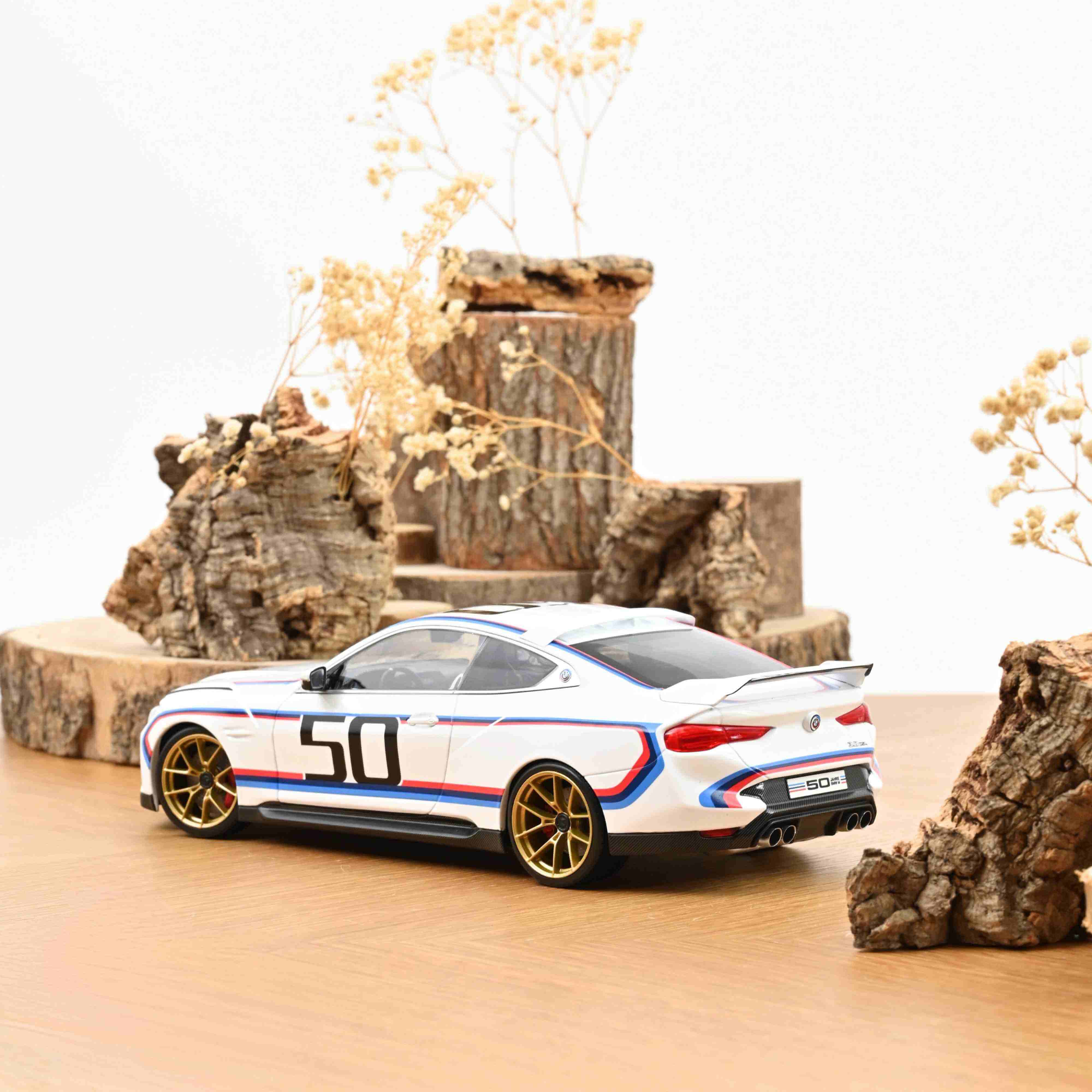 norev-bmw-3-0-csl-2023-modellino-auto-die-cast-1-18-bianco image 3