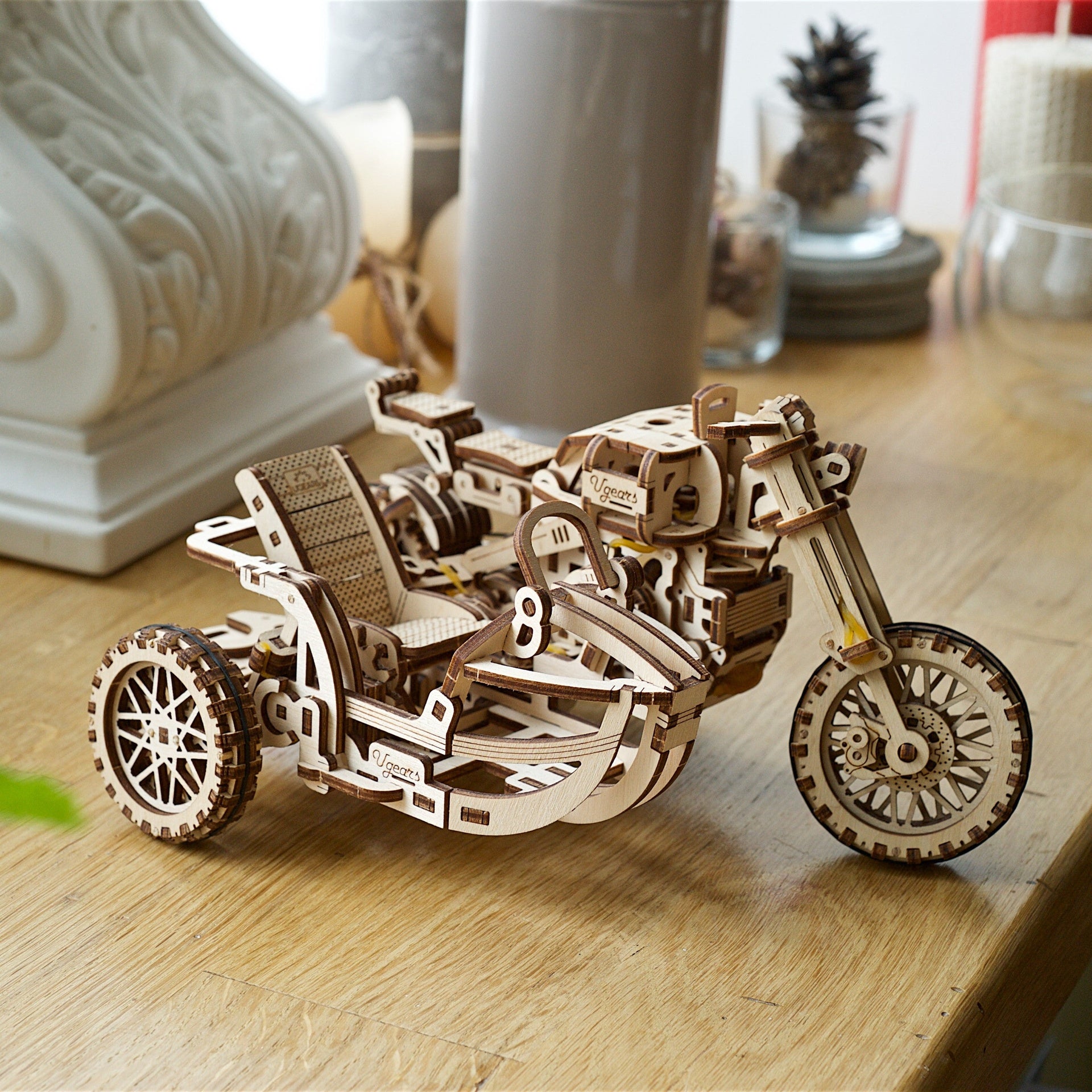ugears-scrambler-ugr-10-motor-bike-con-sidecar-modello-in-legno image 8
