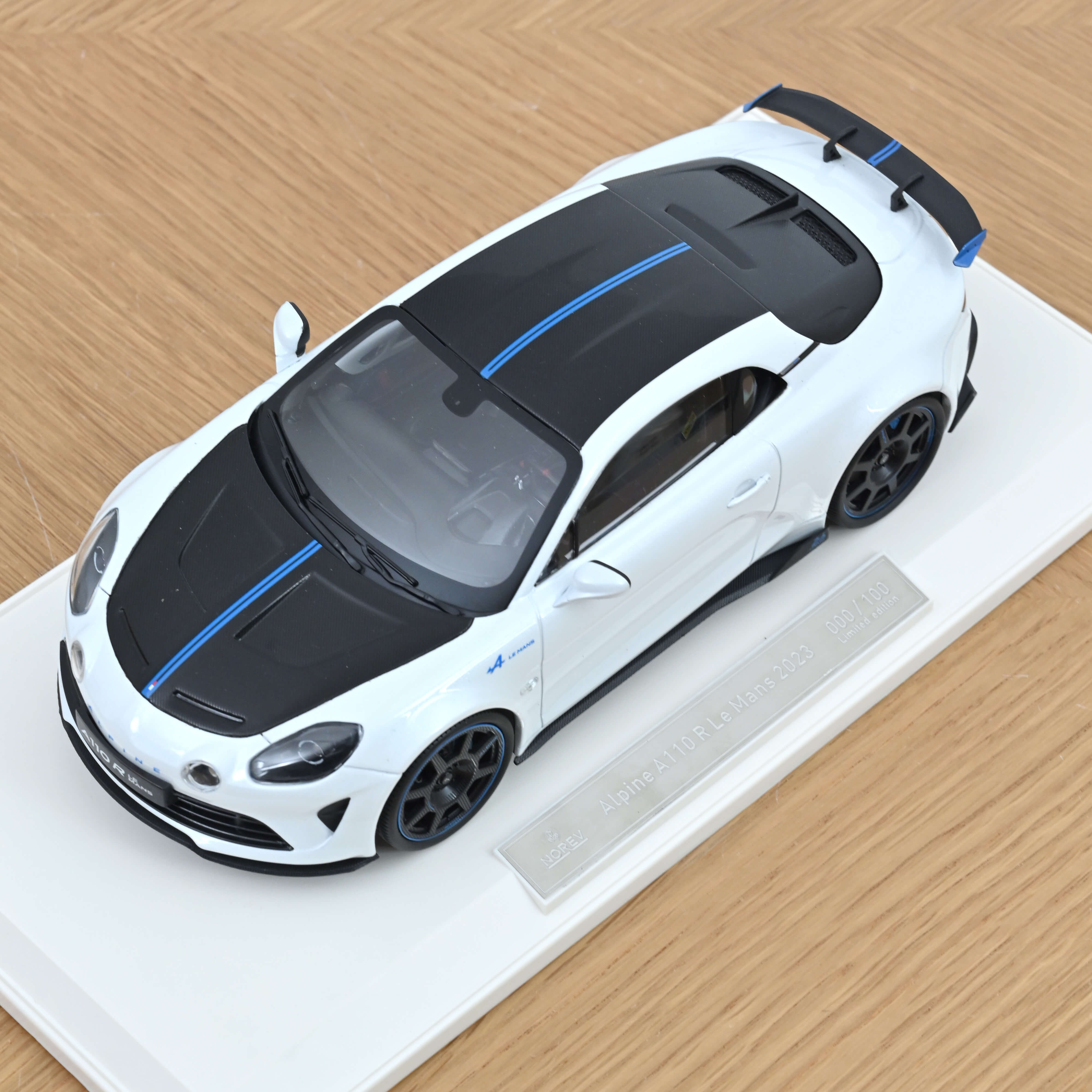 norev-alpine-a110-r-le-mans-2023-1-18-blanc-glacier-100-pezzi image 4