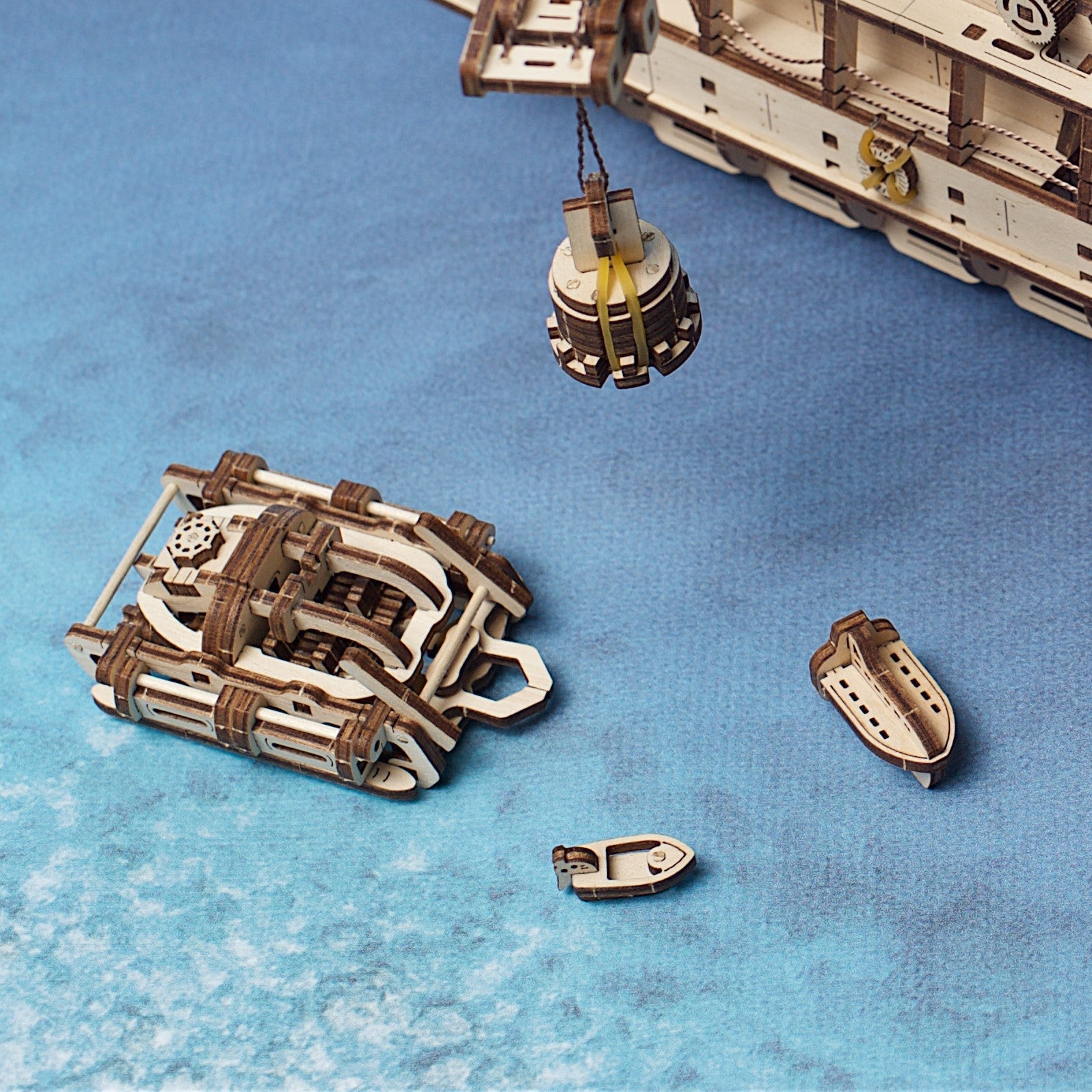 ugears-research-vessel-modello-meccanico-in-legno-3d-nave-da-ricerca image 8