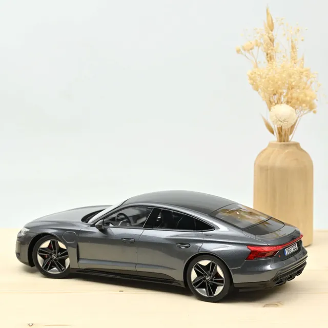 norev-audi-rs-e-tron-gt-2021-grey-metallic-1-18 image 1