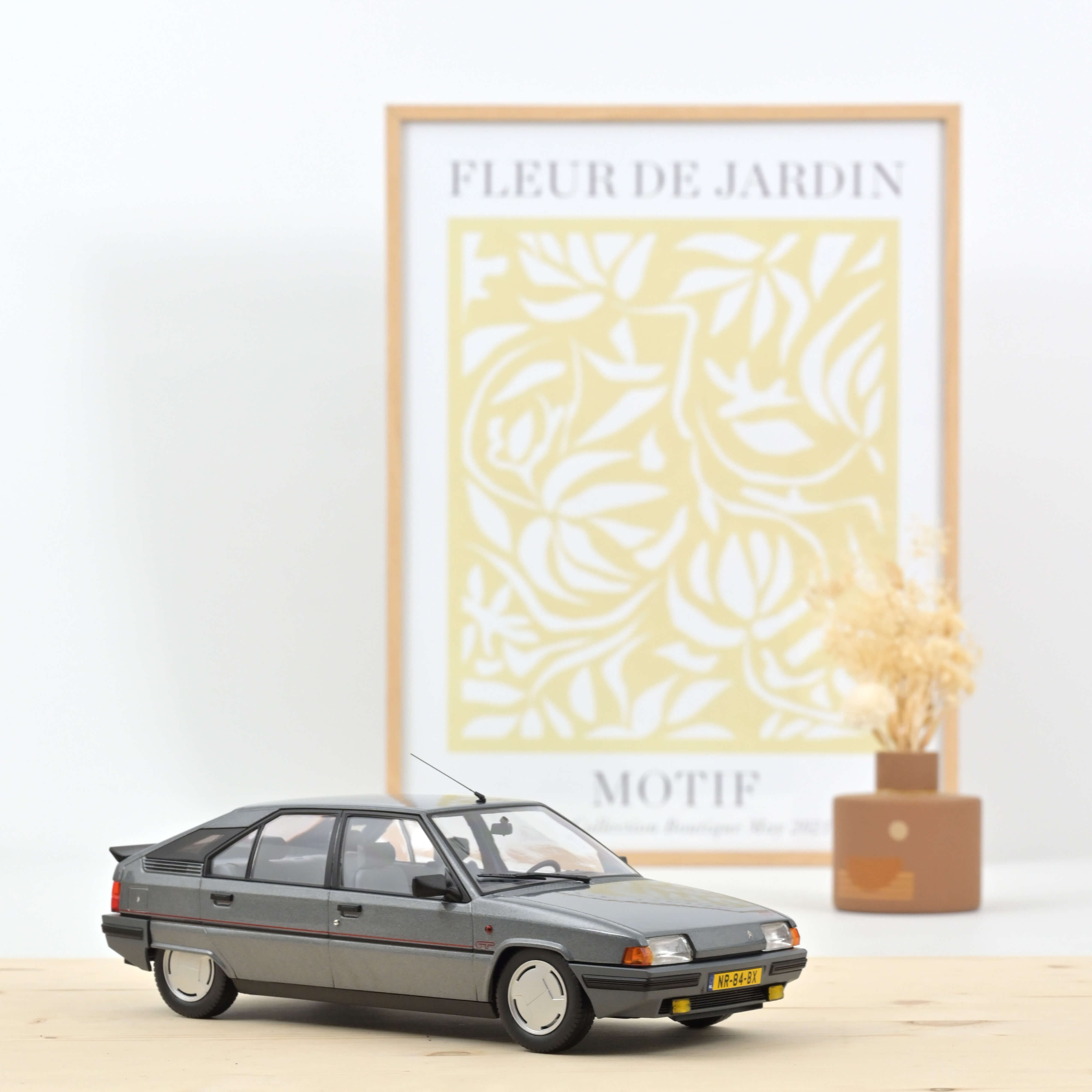 norev-citro-n-bx-19-gt-1984-gris-renard-nl-1-18-edizione-300-pezzi image 1