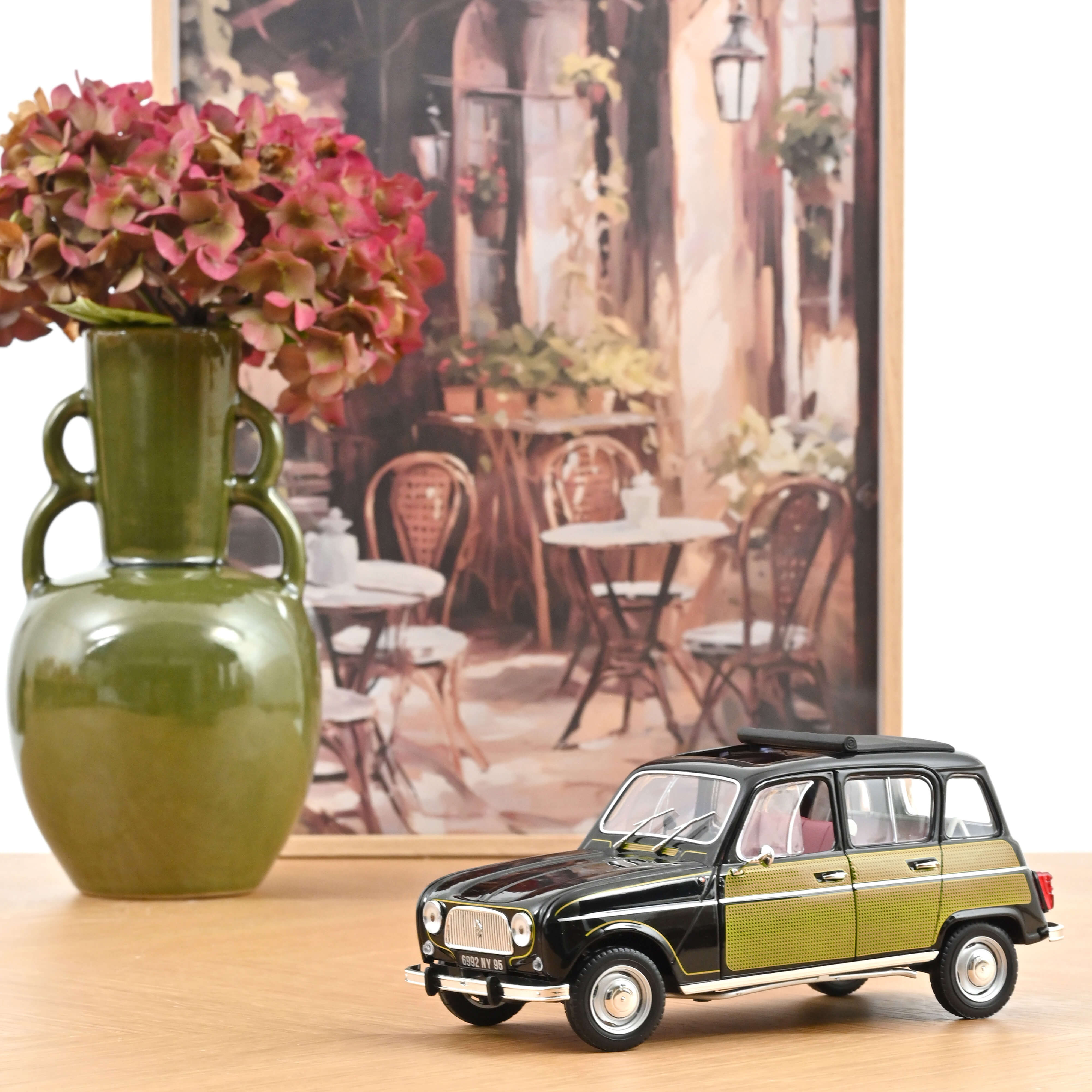 norev-renault-4-parisienne-1963-1-18-nera-e-gialla-edizione-200-pz image 1
