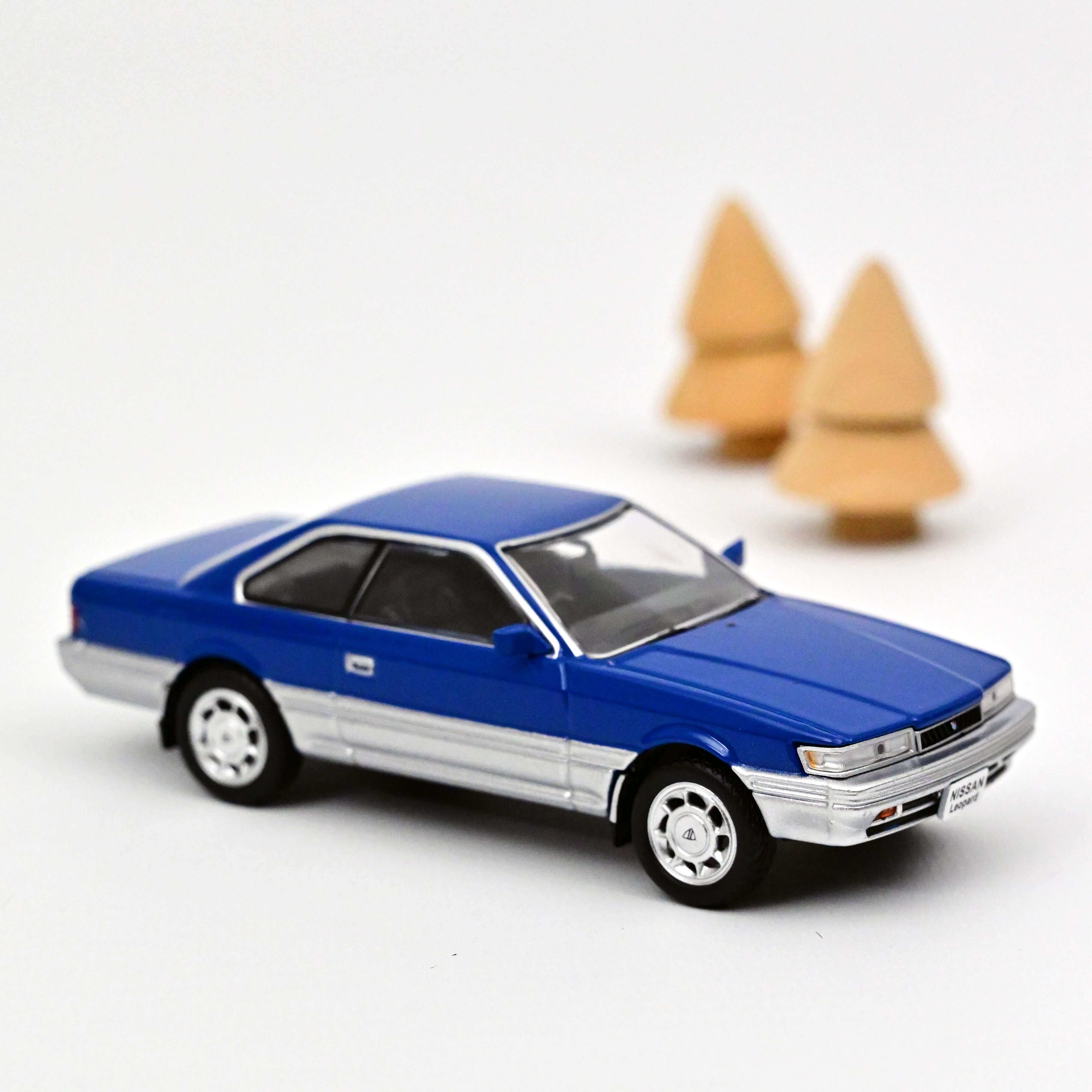 norev-nissan-leopard-f31-1986-modellino-auto-1-43-blu-metallizzato image 1
