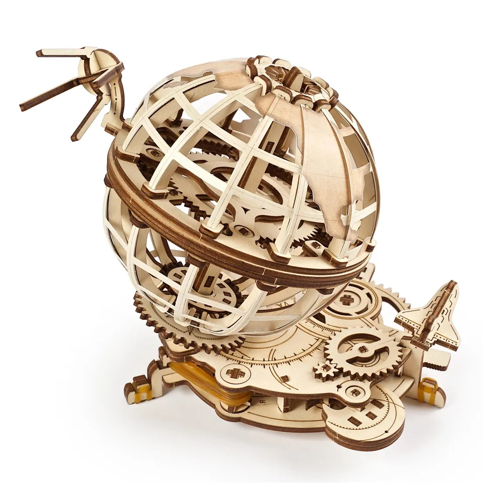 ugears-globus-mappamondo-meccanico-in-legno-con-rotazione-e-continenti-decorativ image 1