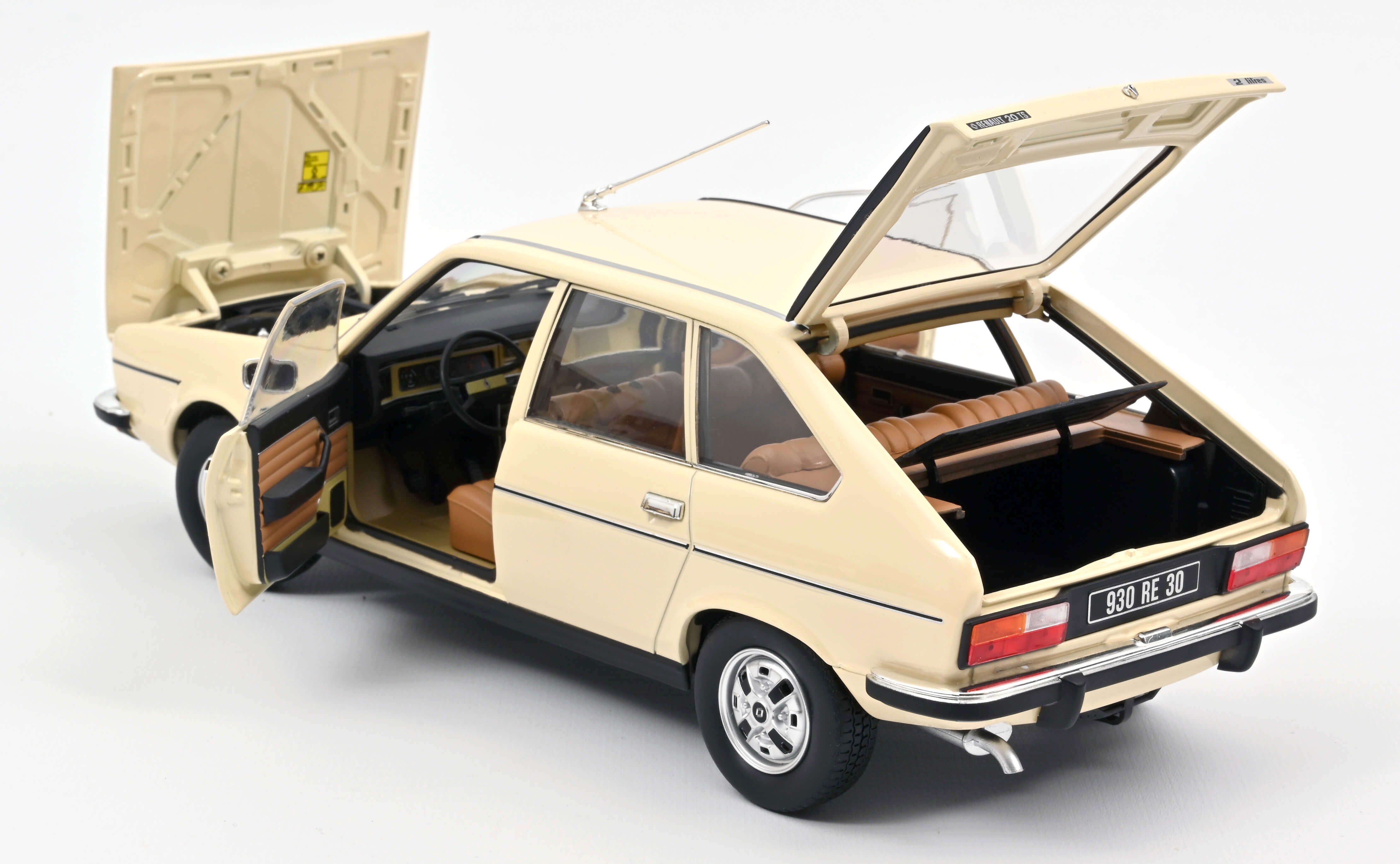norev-renault-20-ts-1978-modellino-auto-epoca-1-18-beige image 2
