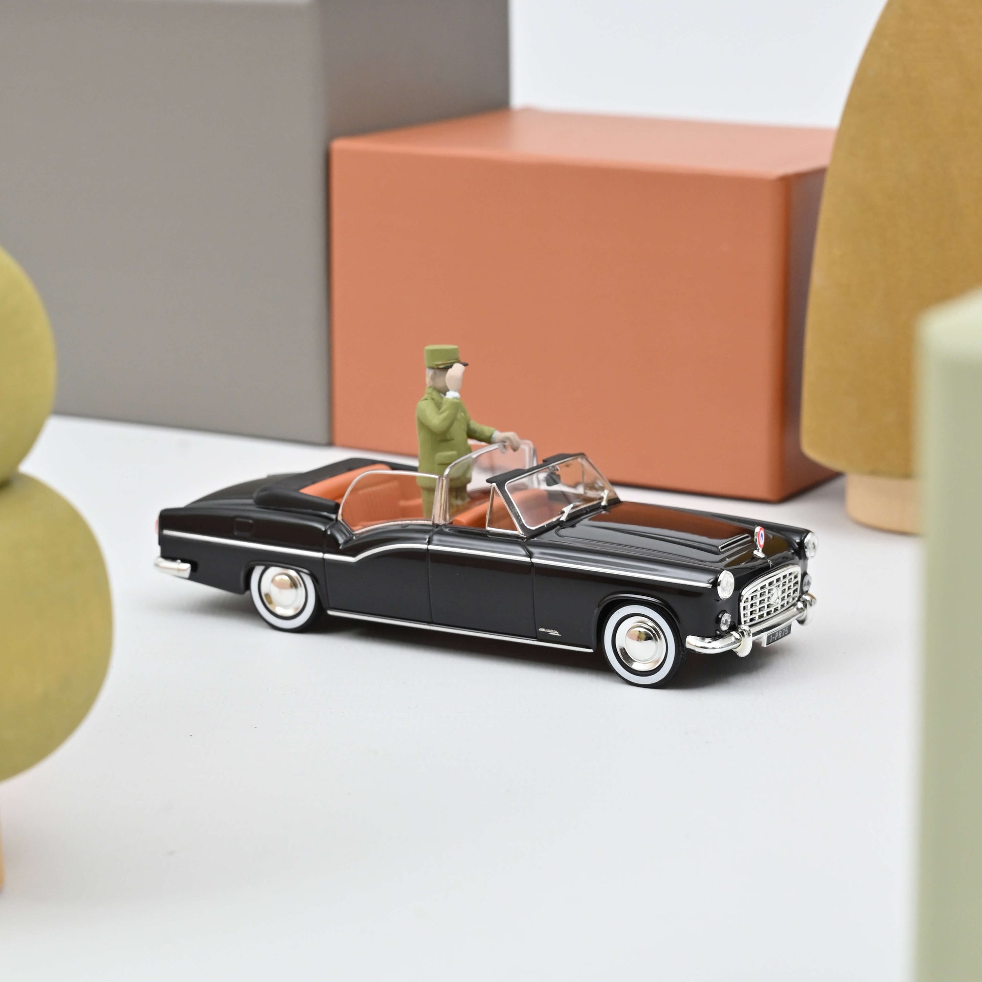 norev-citro-n-15cv-presidential-state-car-1968-charles-de-gaulle-modellino-auto- image 1