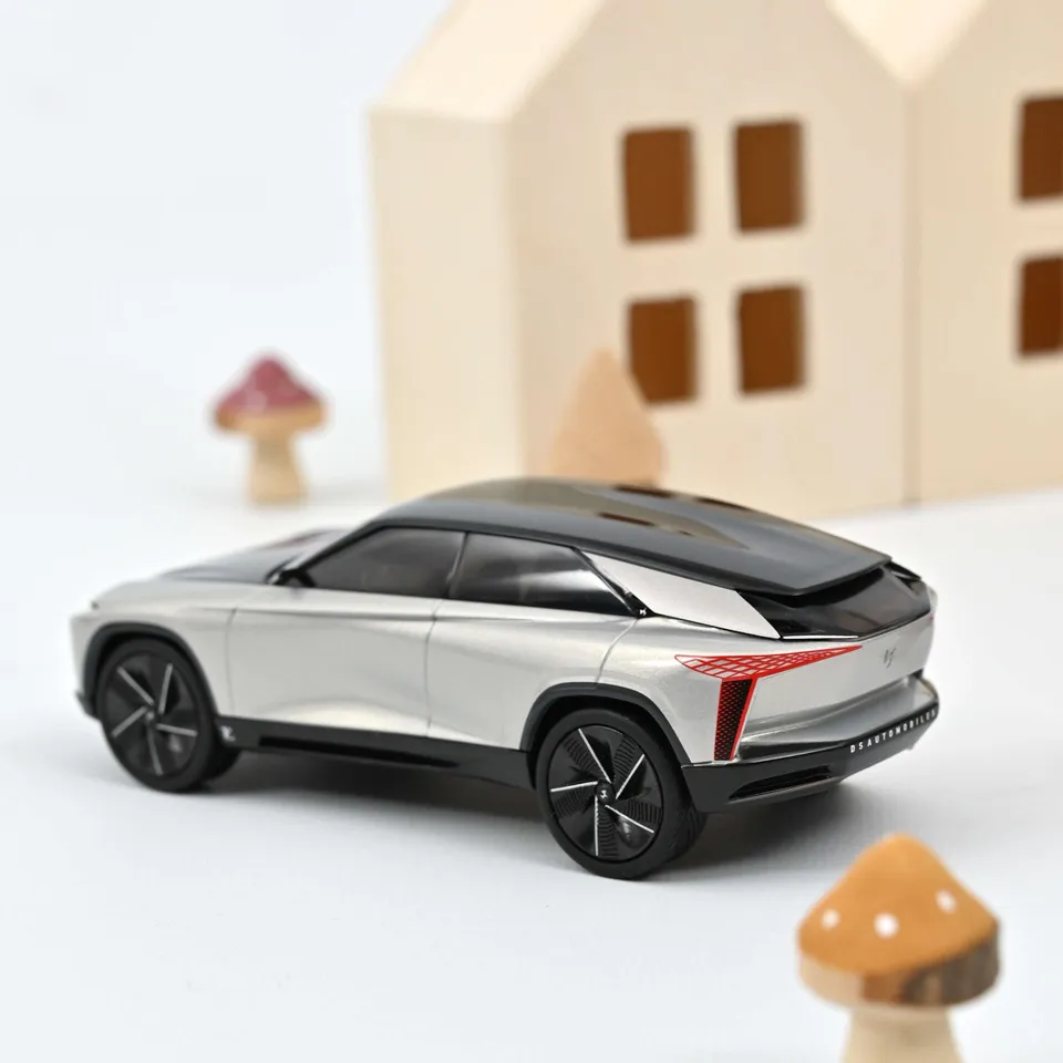 norev-ds-aero-sport-lounge-2020-concept-car-modellino-auto-1-43 image 1
