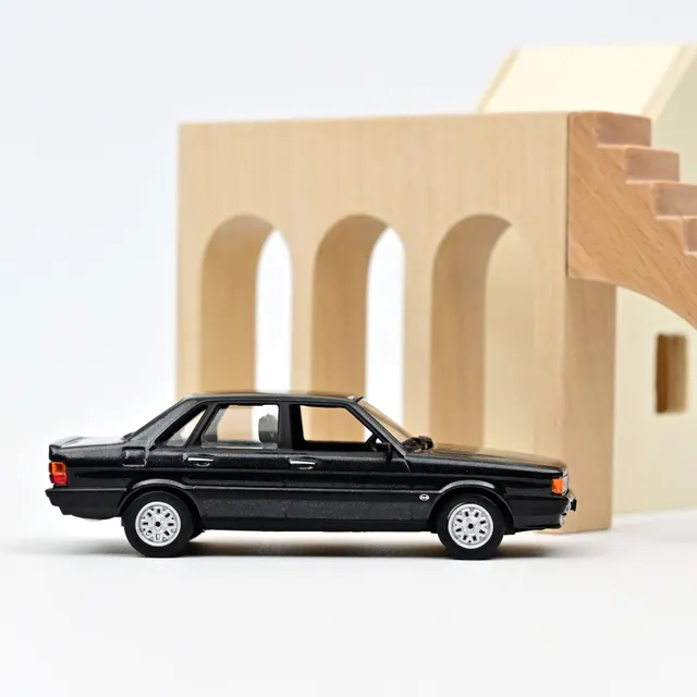 norev-audi-80-quattro-1985-grigio-scuro-metallizzato-1-43-modellino image 1