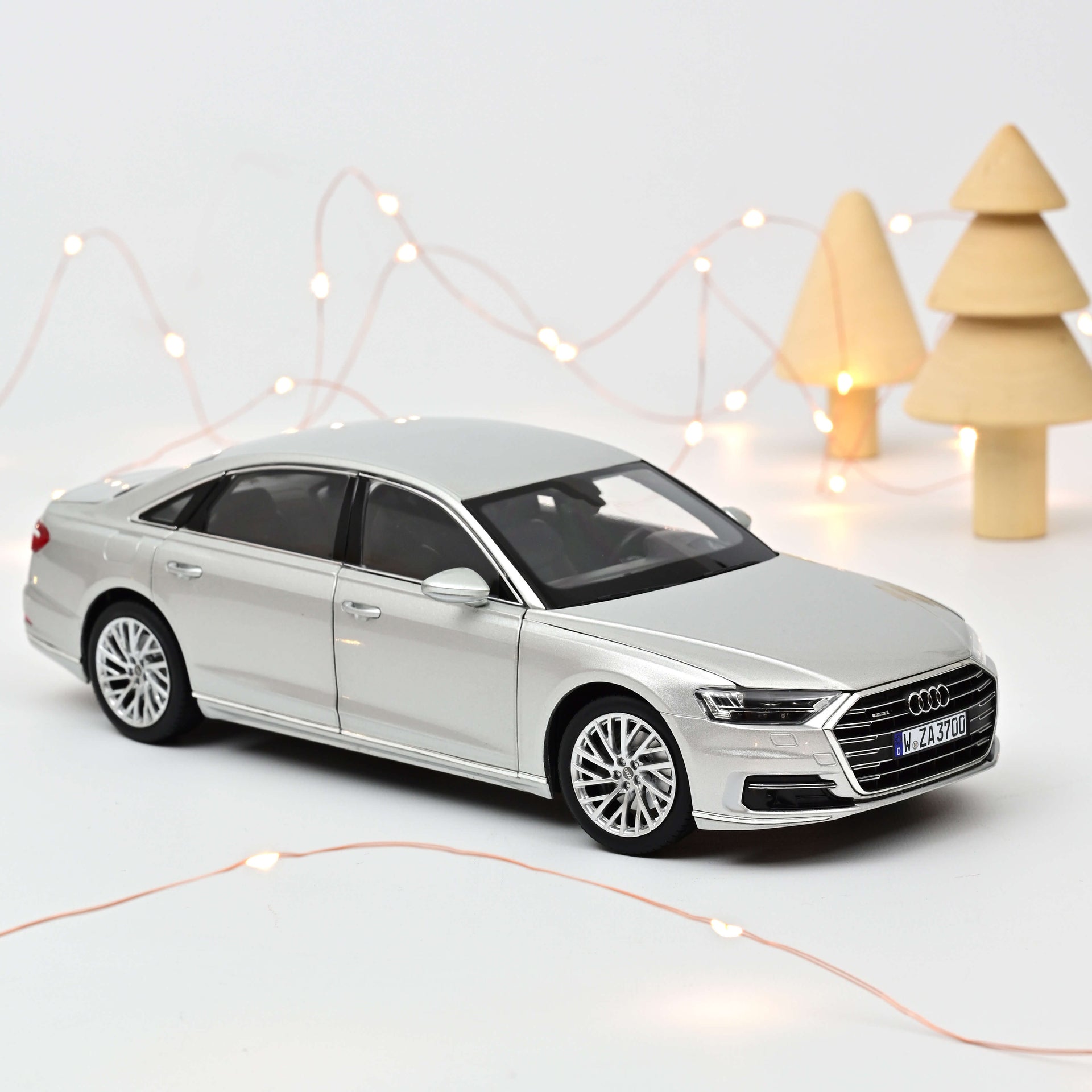 norev-audi-a8-l-2018-silver-modellino-auto-1-18 image 1