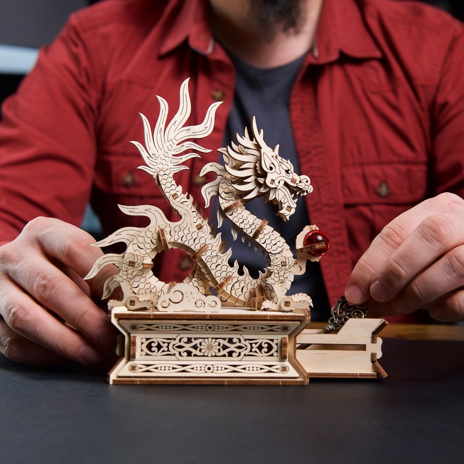 ugears-wood-dragon-modello-3d-in-legno-con-portagioie-e-cassettino-segreto image 7