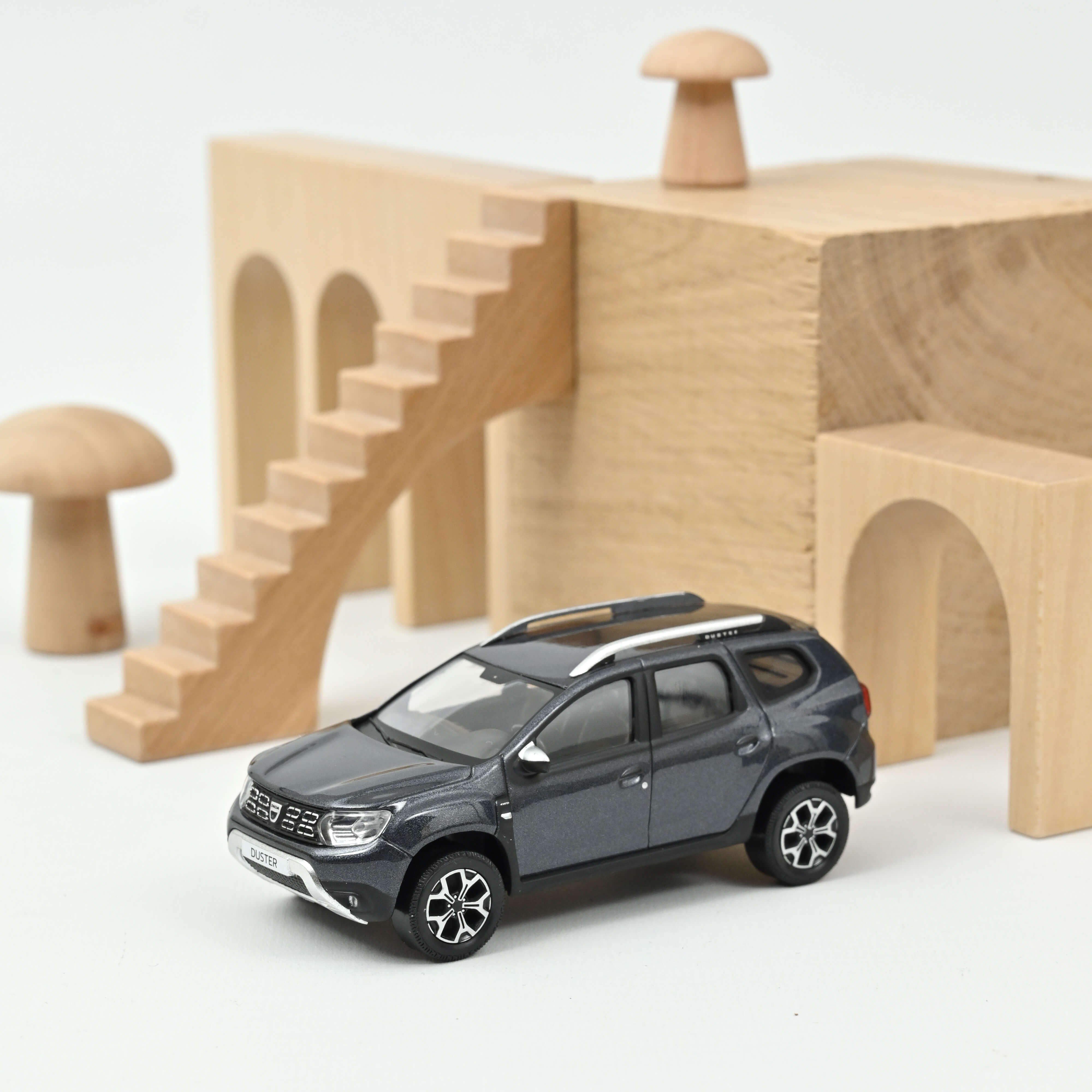 norev-dacia-duster-2020-modellino-auto-1-43-grigio-com-te image 1
