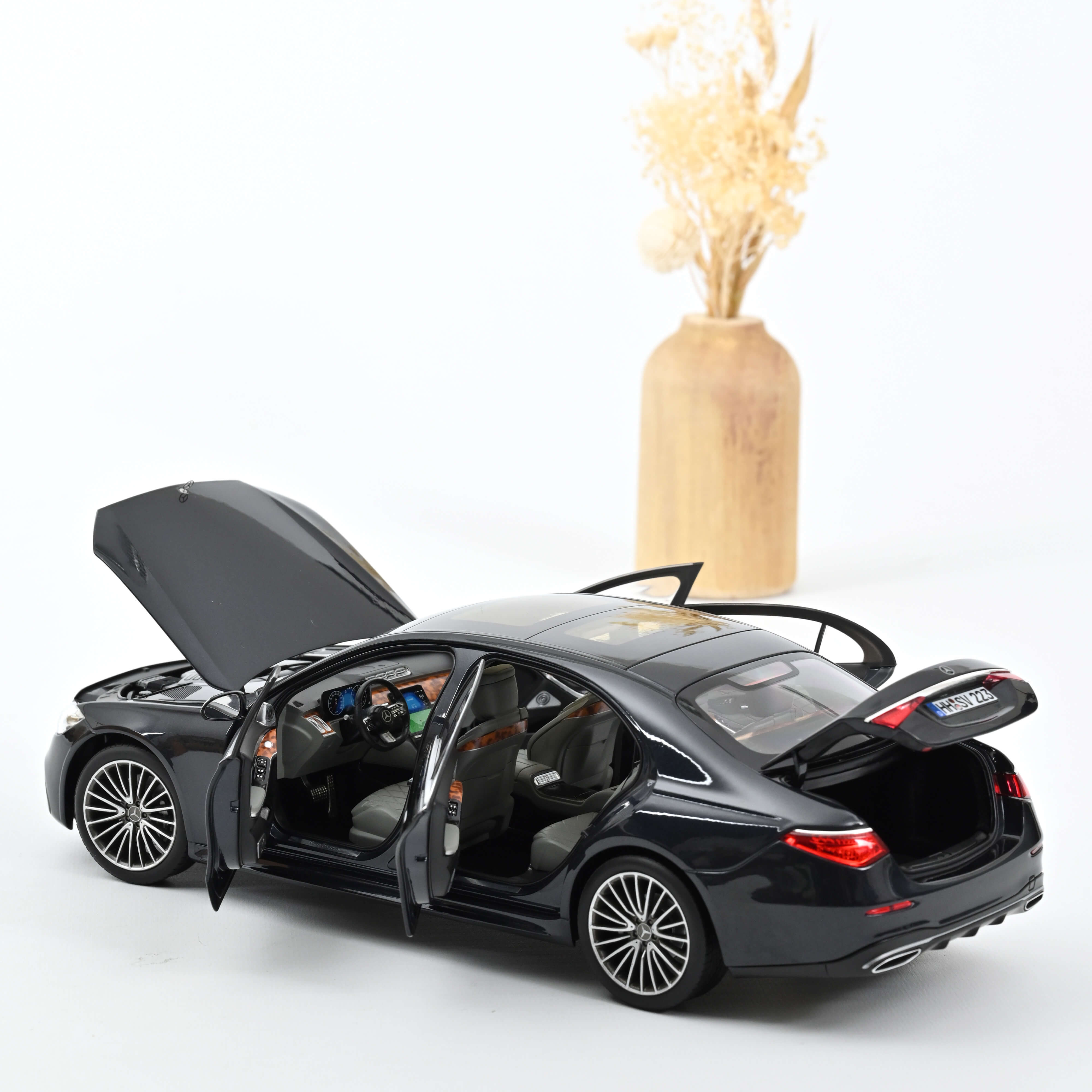norev-mercedes-benz-classe-s-amg-line-2021-blu-antracite-metallizzato-1-18 image 2