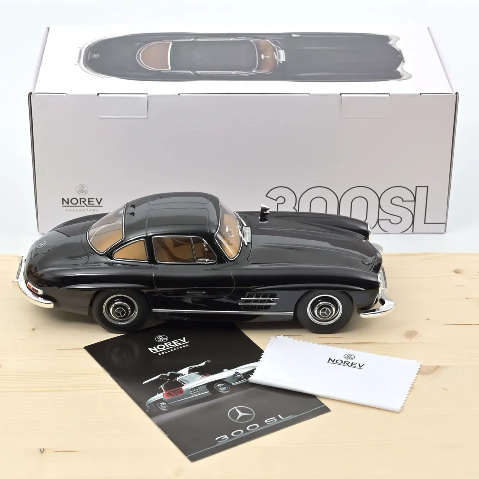 norev-mercedes-benz-300-sl-1954-1-12-nera-edizione-300-pz image 1