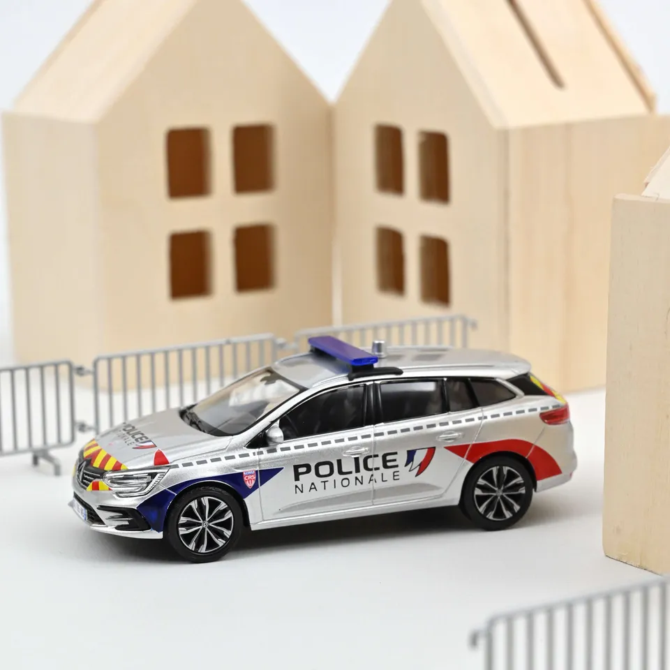 norev-renault-m-gane-sport-tourer-2022-police-nationale-crs-modellino-1-43 image 1