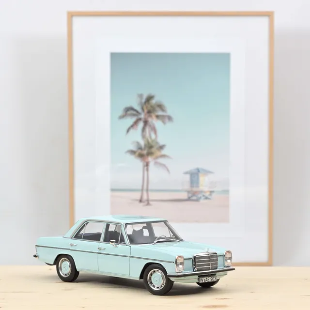norev-mercedes-benz-200-1968-modellino-auto-1-18-azzurro-chiaro image 1