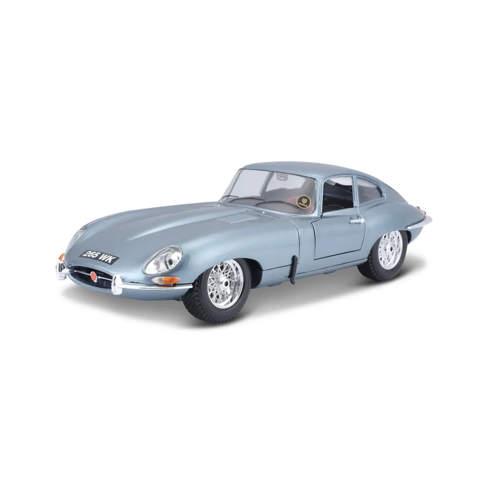 bburago-jaguar-e-type-coup-1-18-blu-chiaro-metallizzato image 1