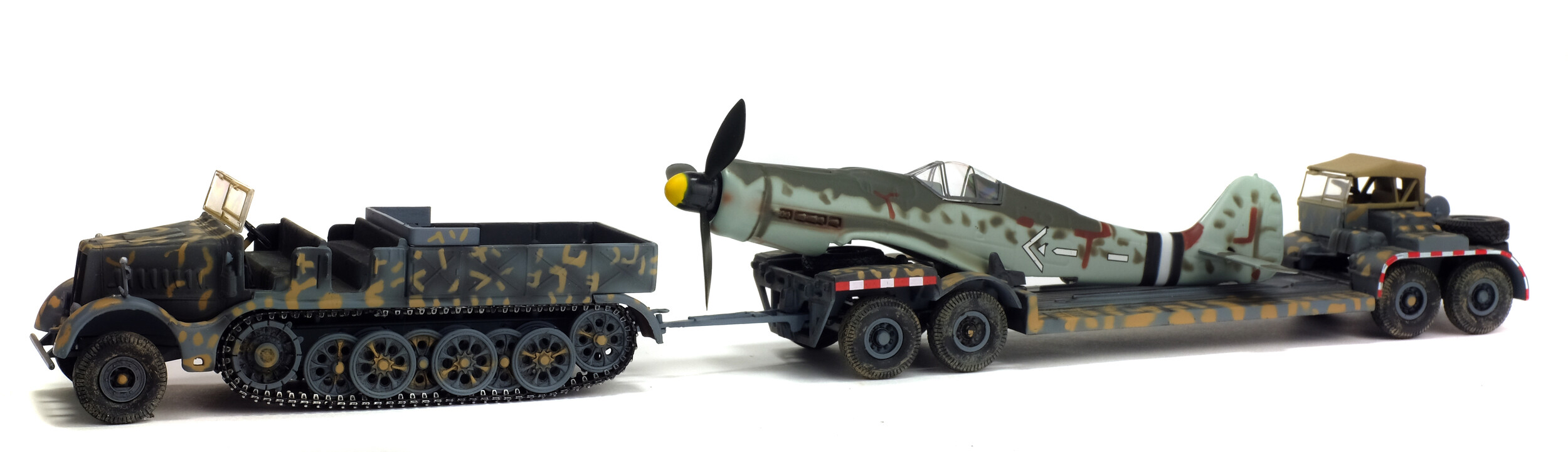 solido-famo-sd-kfz-9-avec-remorque-ah116-et-fuselage-messerschmitt-bf109-germany image 2