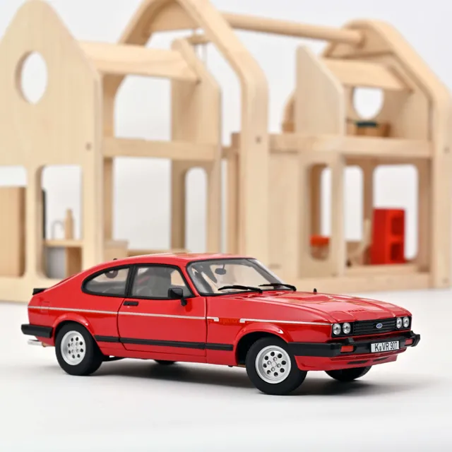 norev-ford-capri-2-8i-injection-1983-red-modellino-auto-sportiva-1-18 image 1