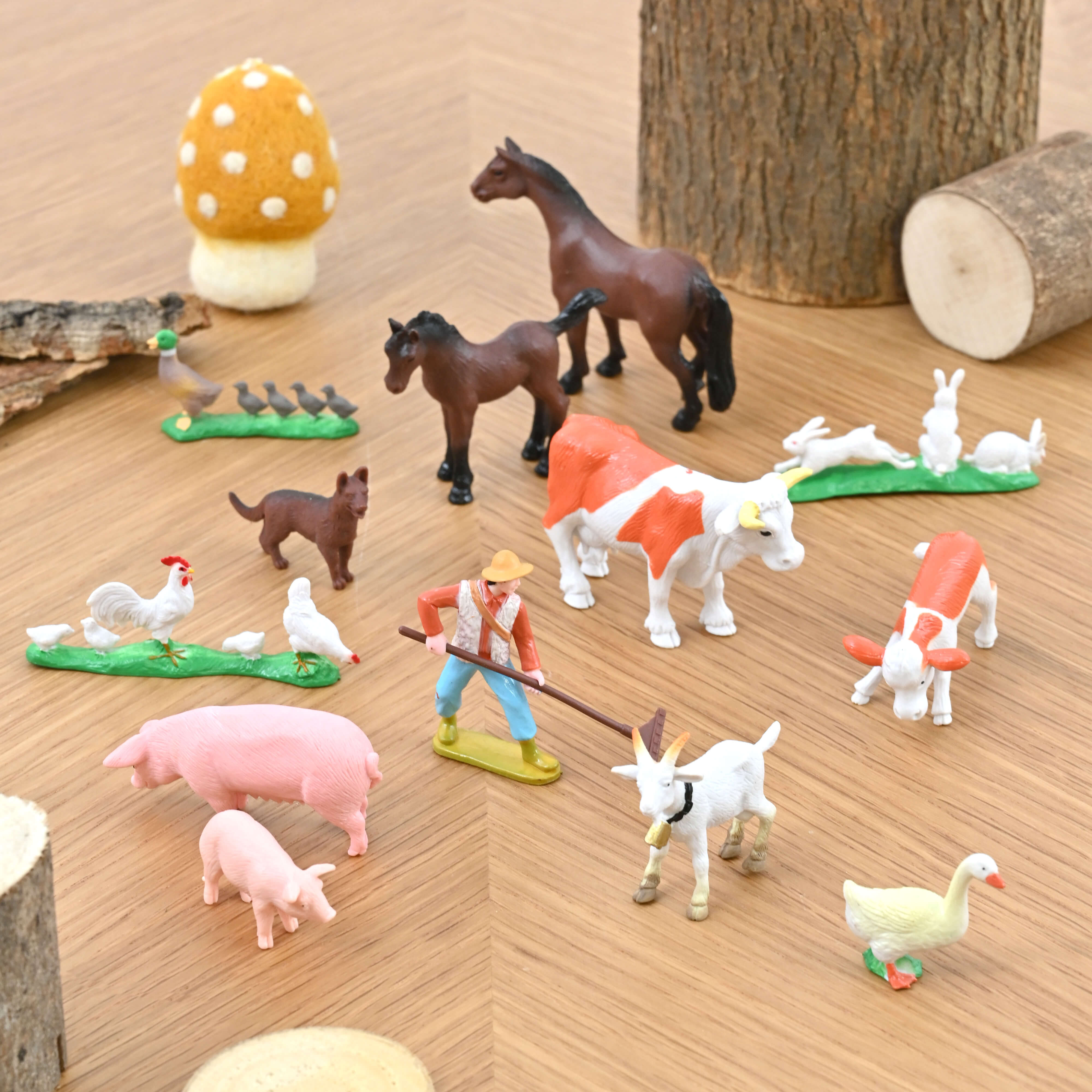 norev-set-fattoria-con-contadino-e-animali-figurines-1-43 image 1