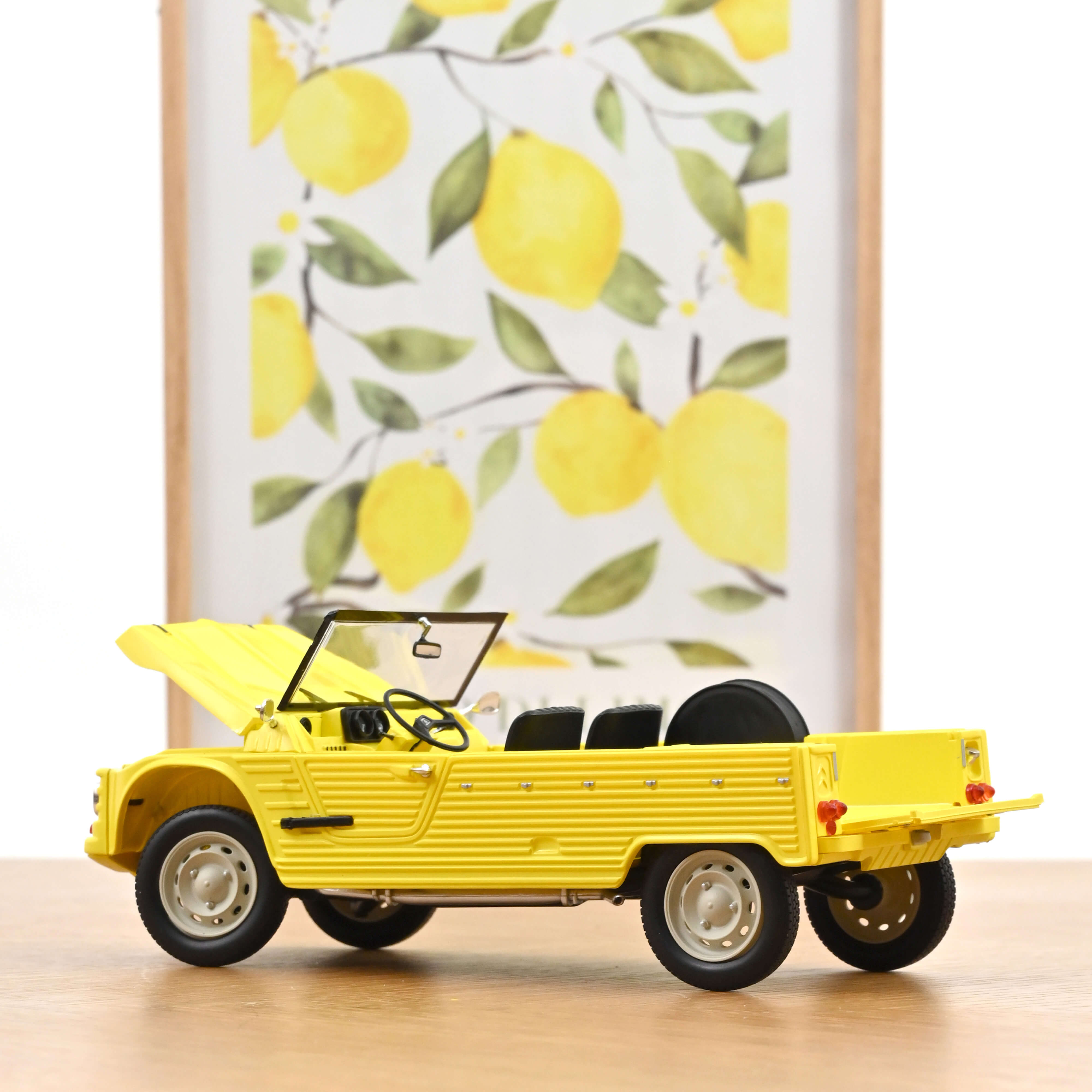 norev-citro-n-m-hari-1983-modellino-auto-1-18-giallo-atacama-2 image 3
