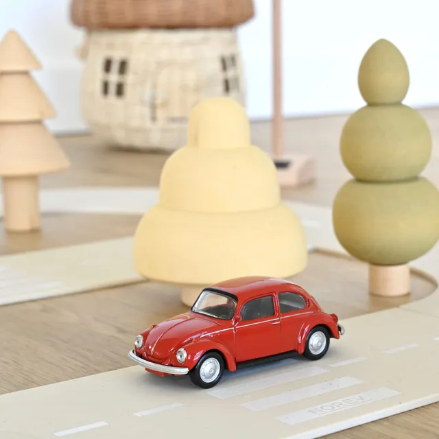 norev-vw-maggiolino-beetle-1303-1973-modellino-jet-car-1-43-rosso-kasan image 1