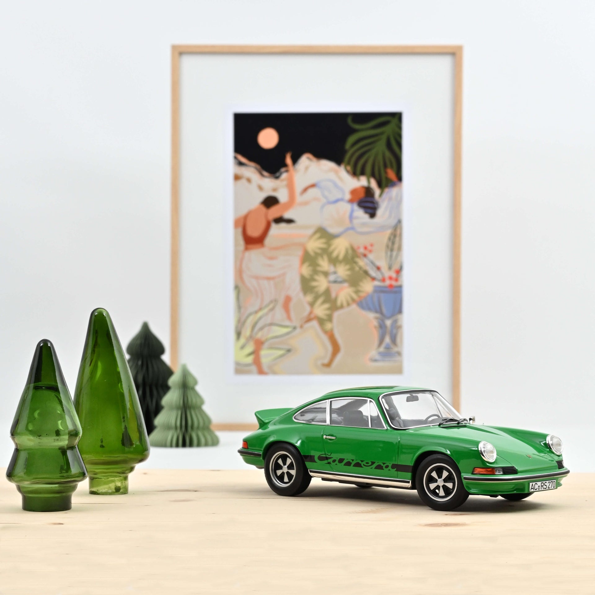 norev-porsche-911-carrera-rs-1973-modellino-auto-1-18-green-with-black-deco-tour image 1