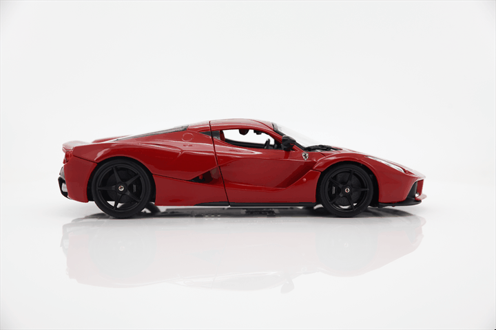 bburago-laferrari-r-p-rossa-1-18-modellino-diecast-con-parti-apribili image 3