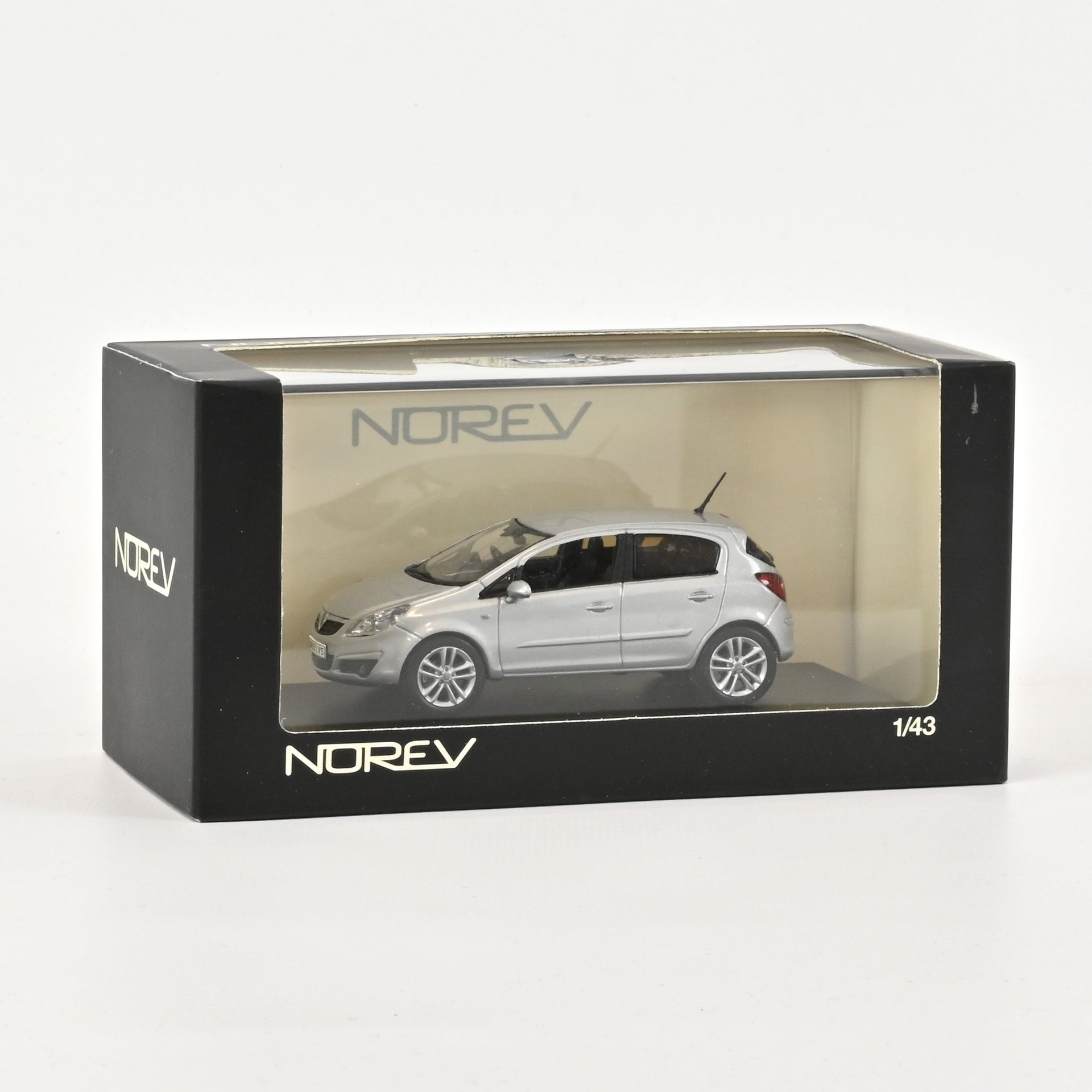 norev-vauxhall-corsa-2006-modellino-auto-1-43-argento image 1