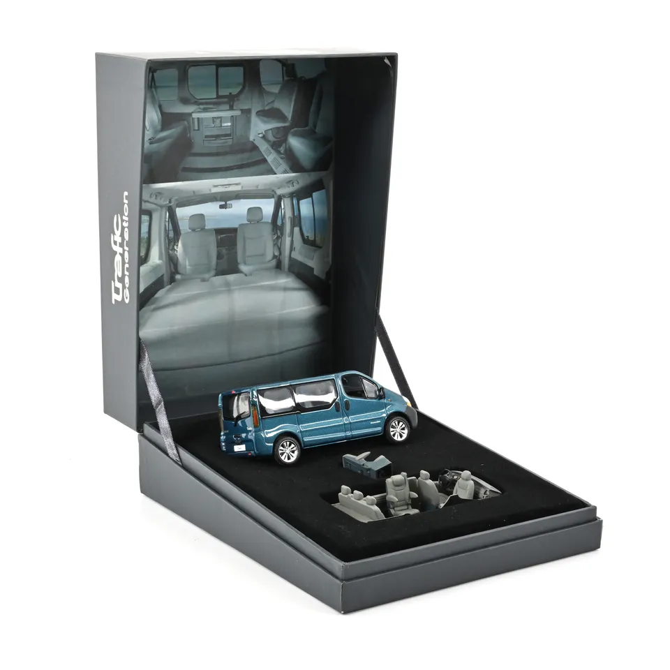 norev-coffret-trafic-g-n-ration-2004-modellino-furgone-1-43 image 1