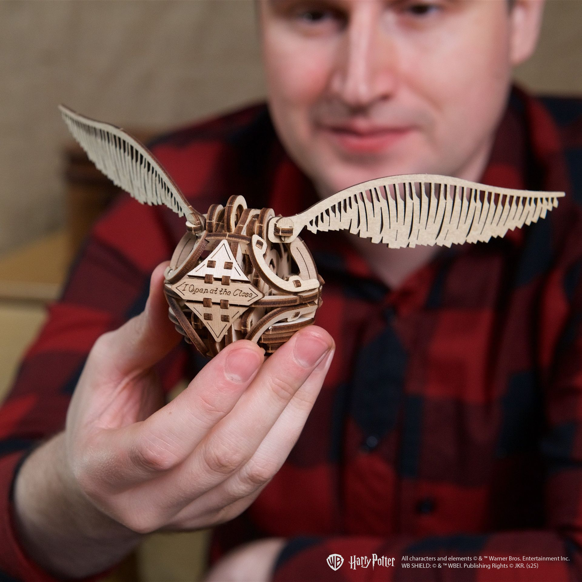 ugears-golden-snitch-boccino-d-oro-harry-potter-in-legno image 7