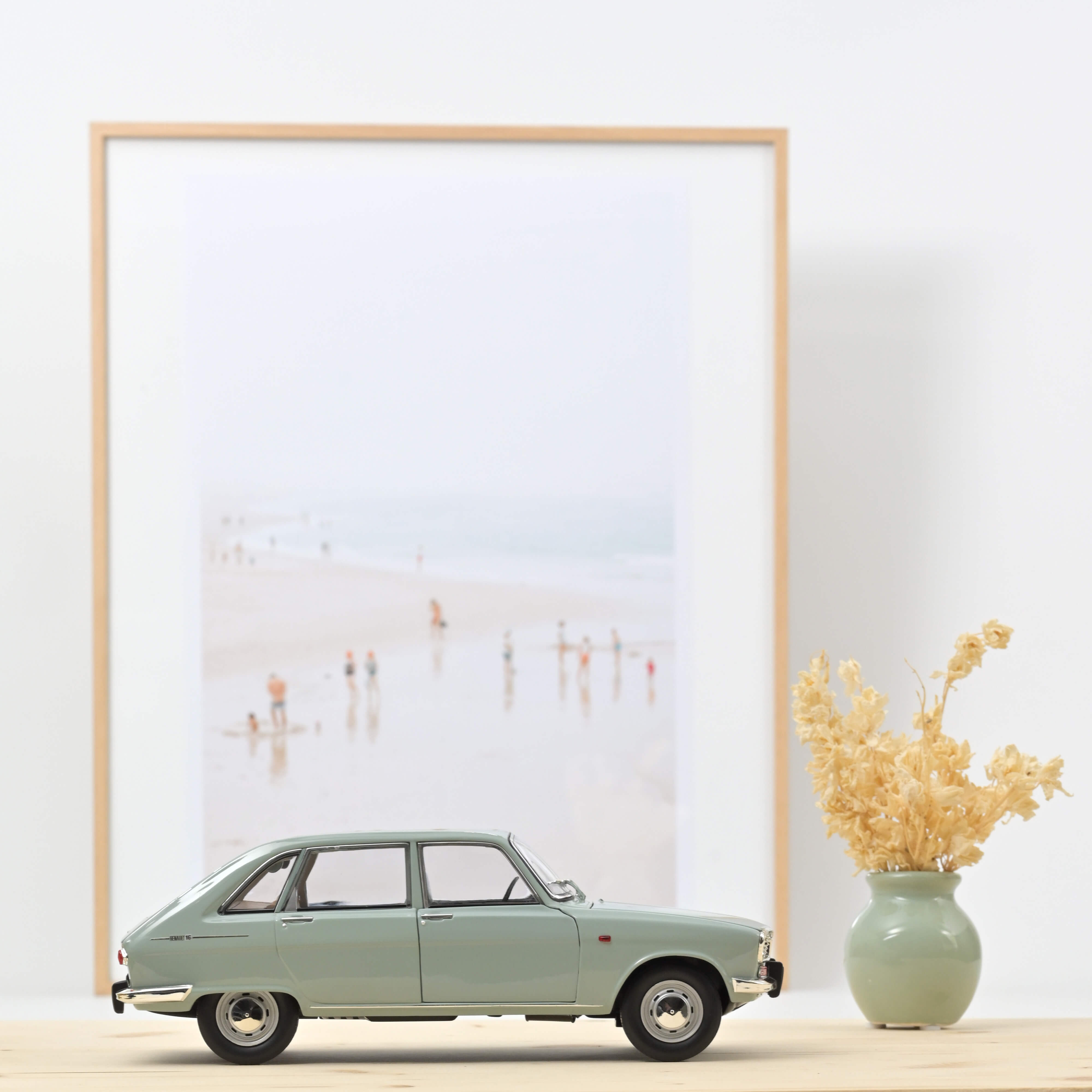 norev-renault-16-r16-1968-blu-chiaro-1-18-modellino-die-cast image 3