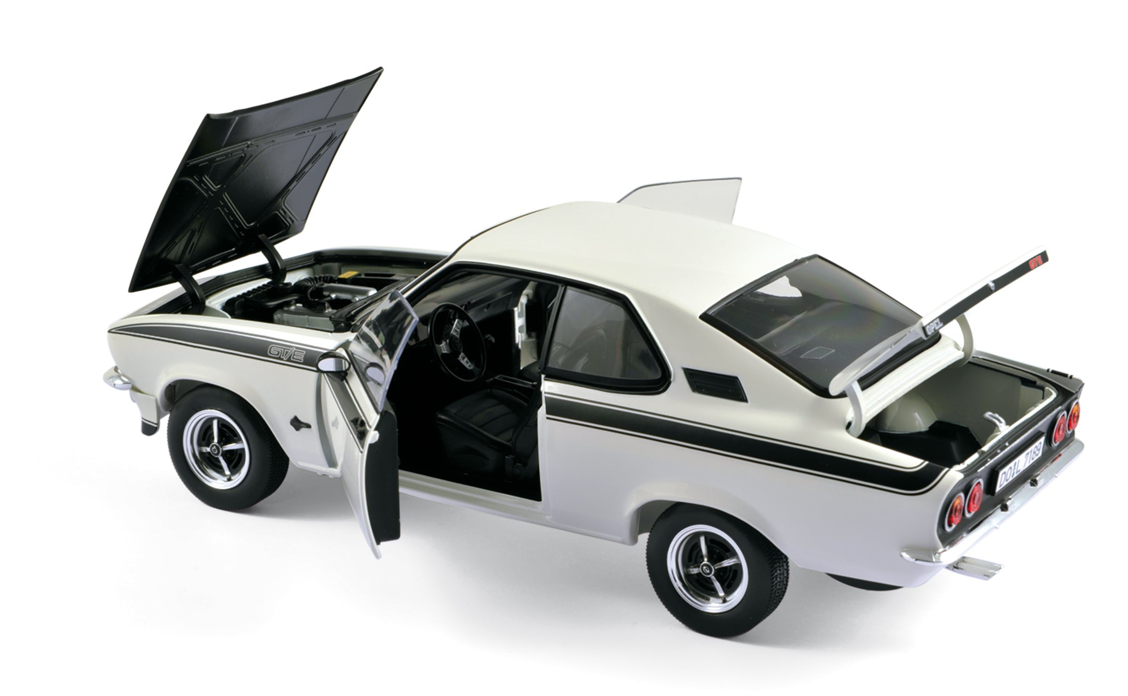 norev-opel-manta-gt-e-1975-bianca-1-18 image 2