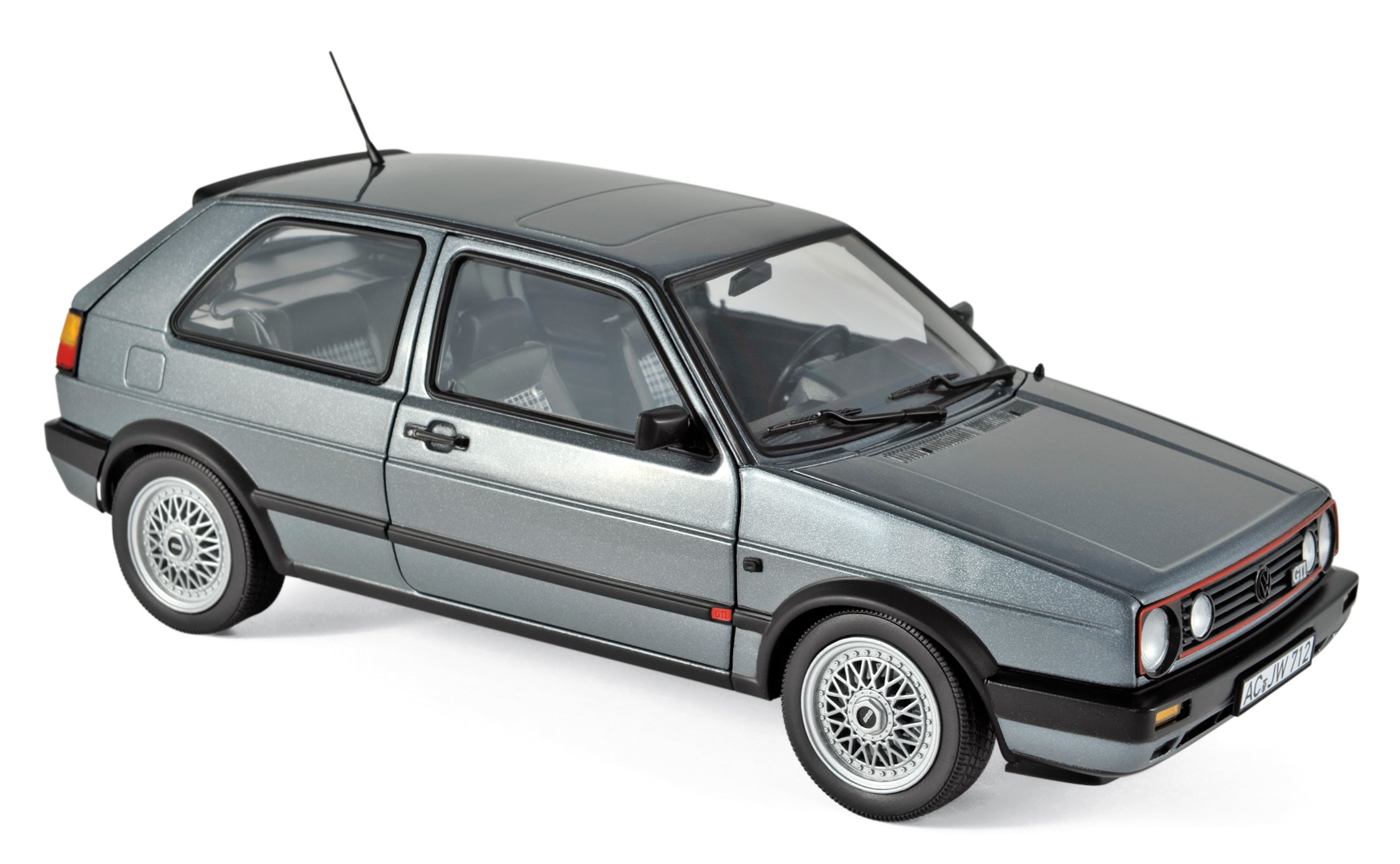 norev-volkswagen-golf-gti-1990-grigio-metallizzato-modellino-auto-1-18 image 1