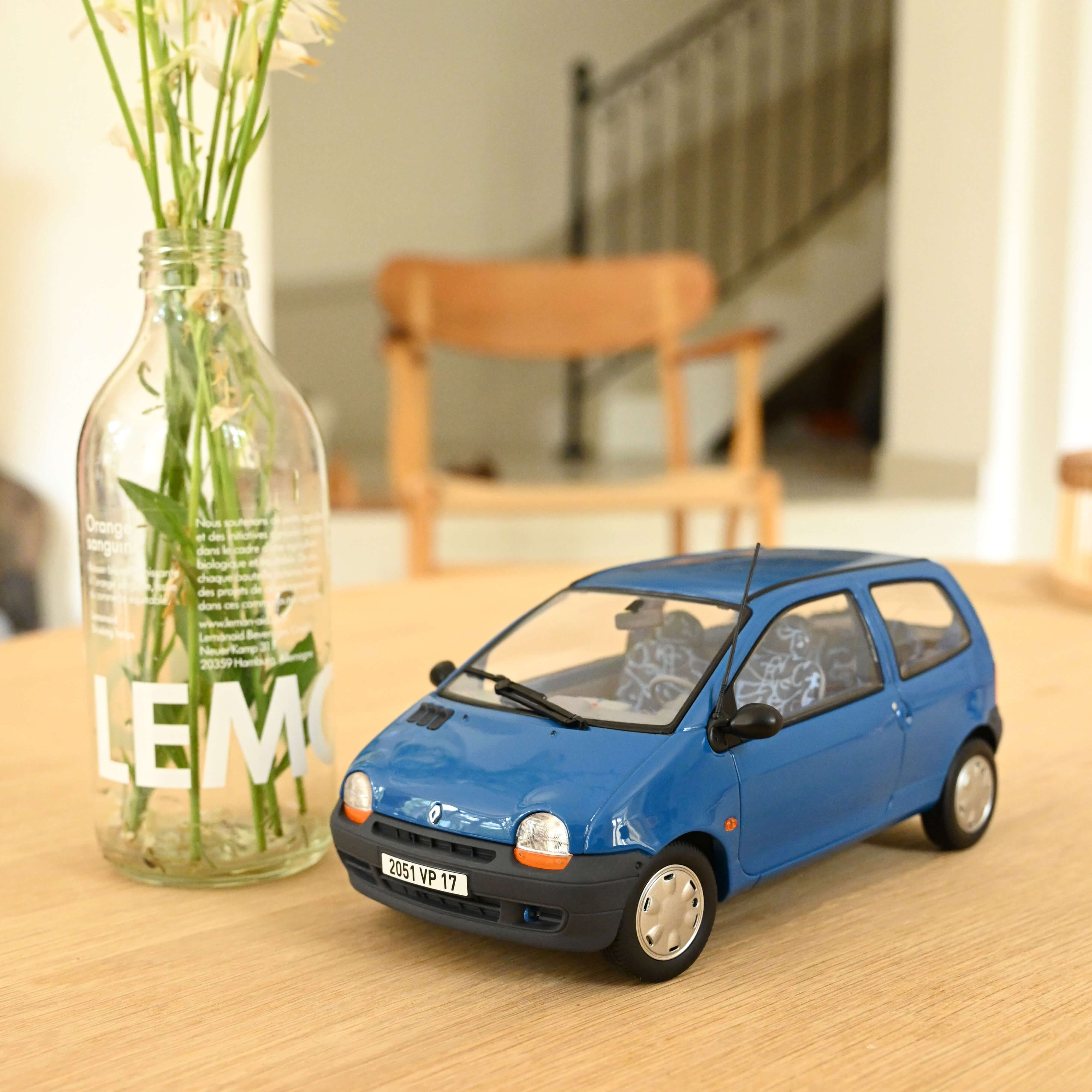norev-renault-twingo-1995-bleu-cyan-modellino-auto-1-18 image 1