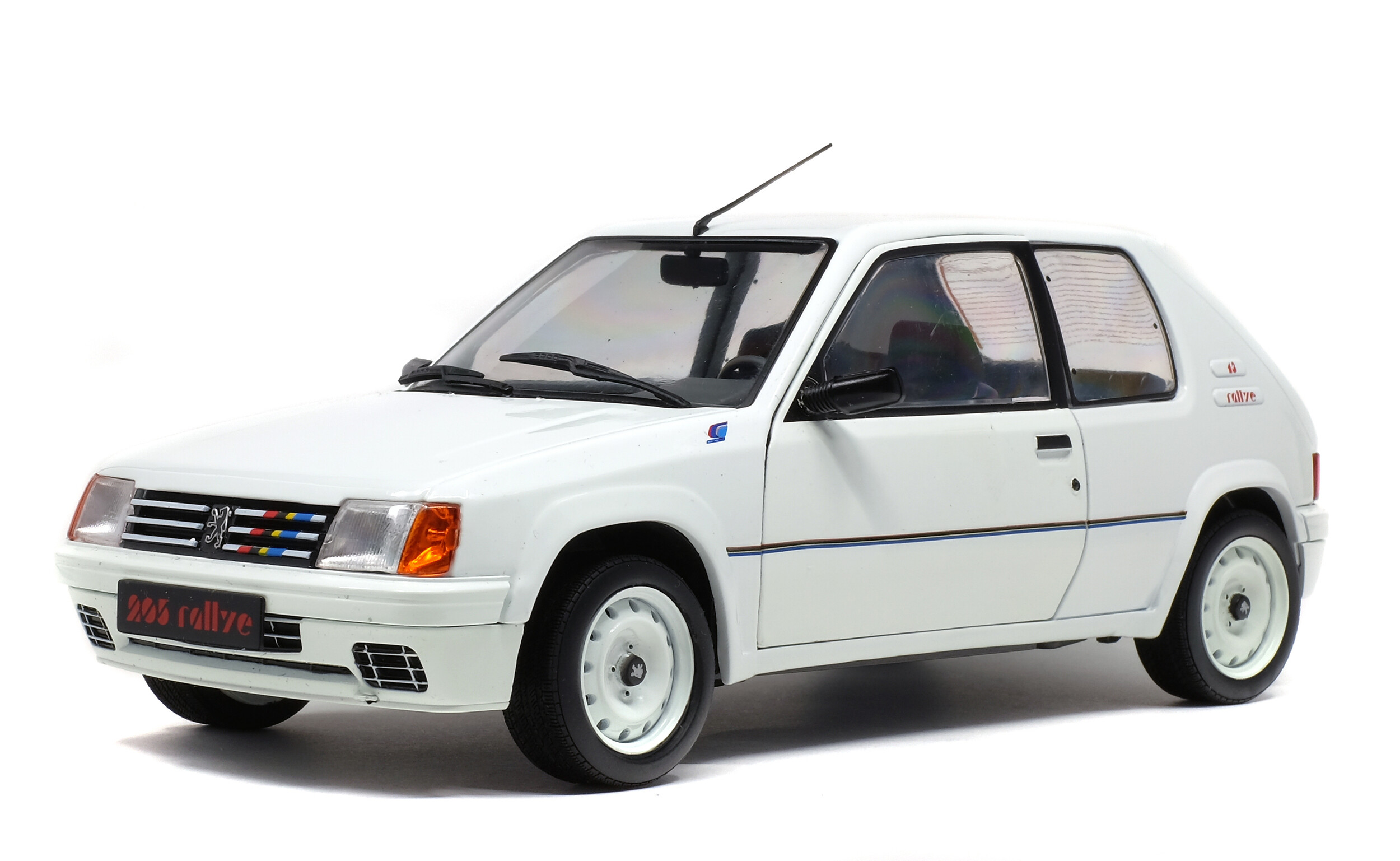 solido-peugeot-205-mk-1-1-3l-rallye-1988-bianco-meije-modellino-auto-1-18 image 1