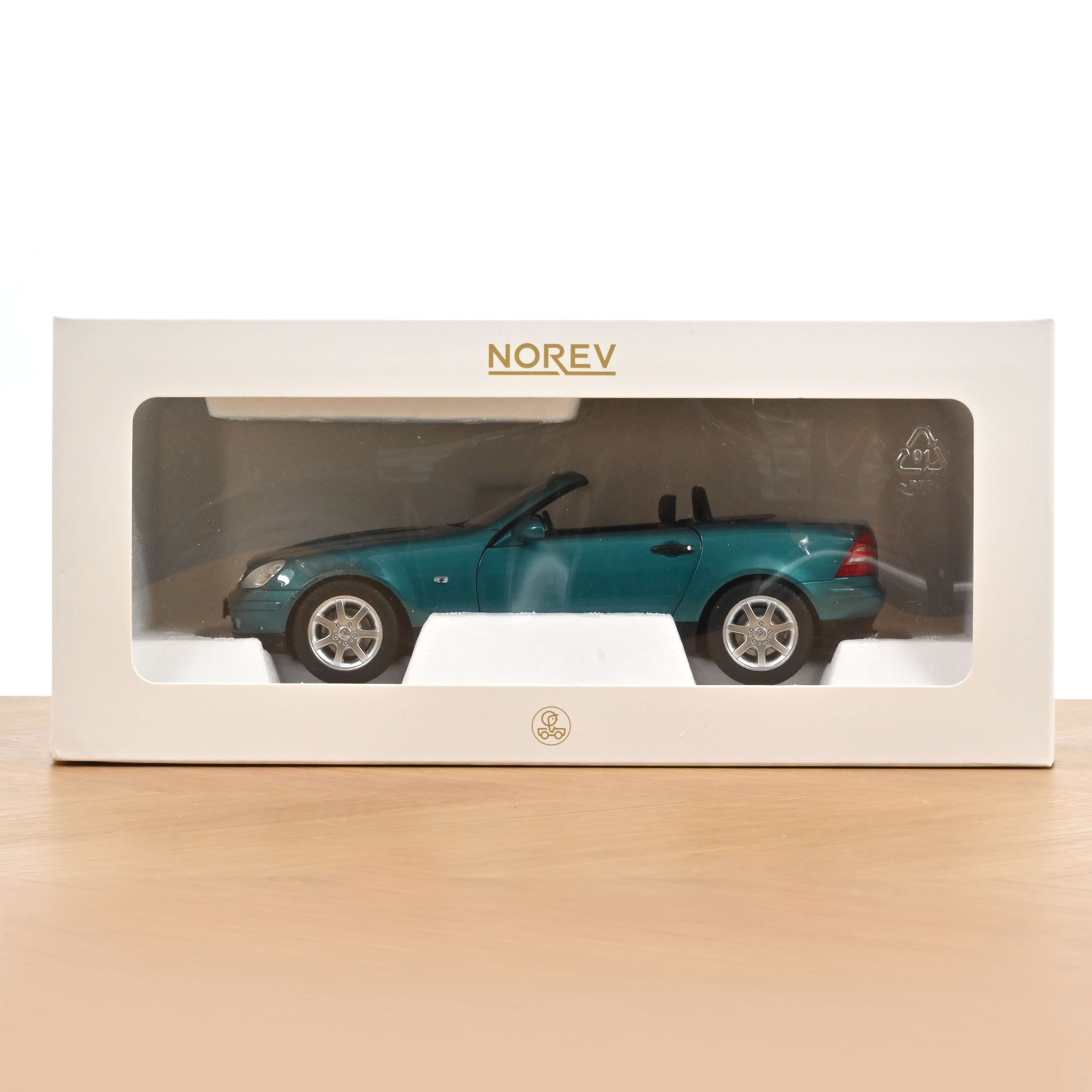 norev-mercedes-benz-slk-1996-verde-vivianit-1-18 image 7