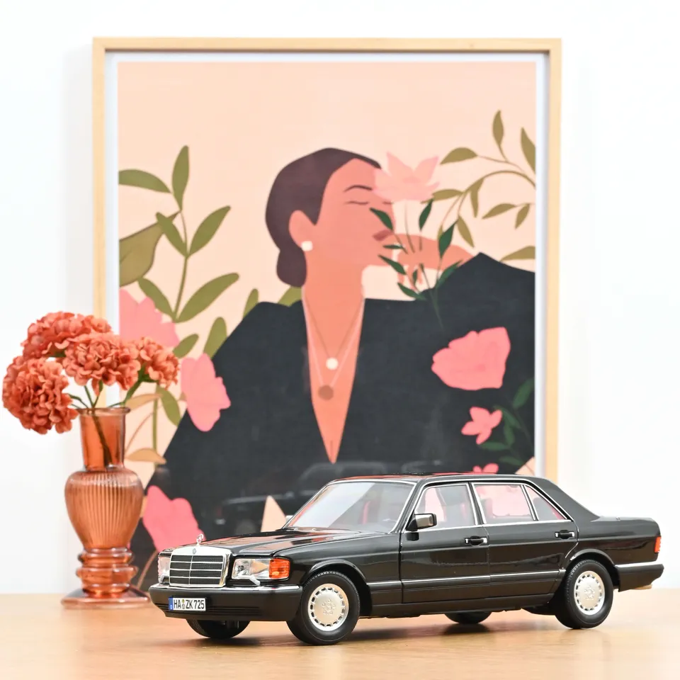norev-mercedes-benz-560-sel-1991-nero-1-18-modellino-classe-s-w126 image 1